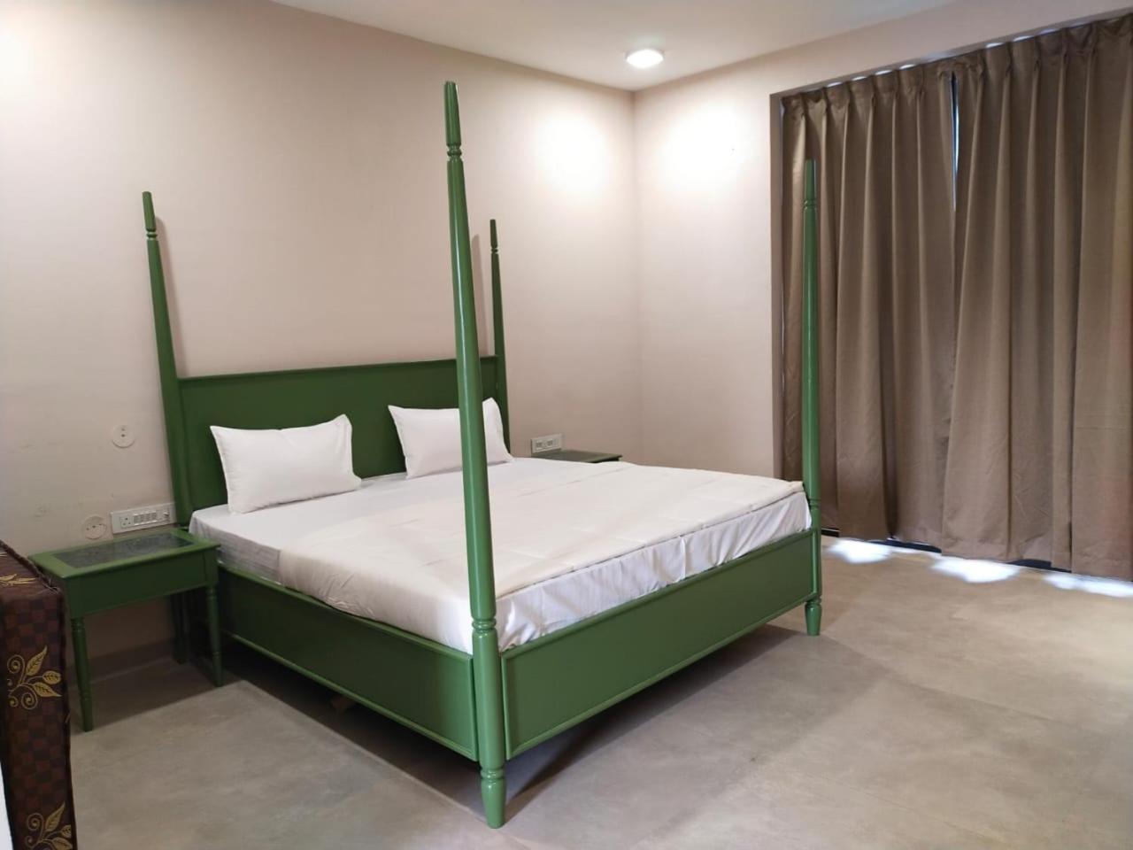Amore Farms Kukas Farm stay Jaipur