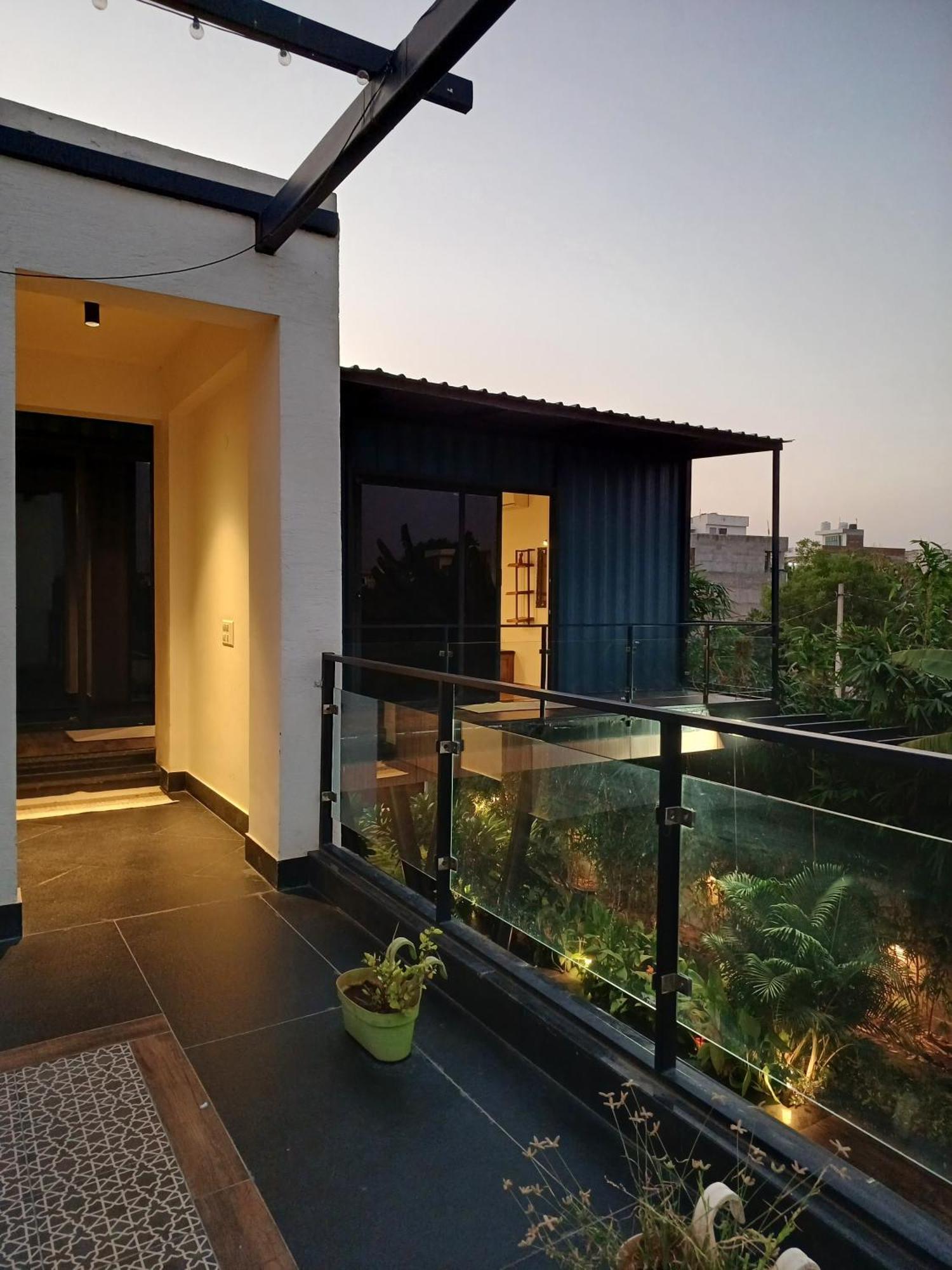 The Hanging - A Luxury Pool In Villa