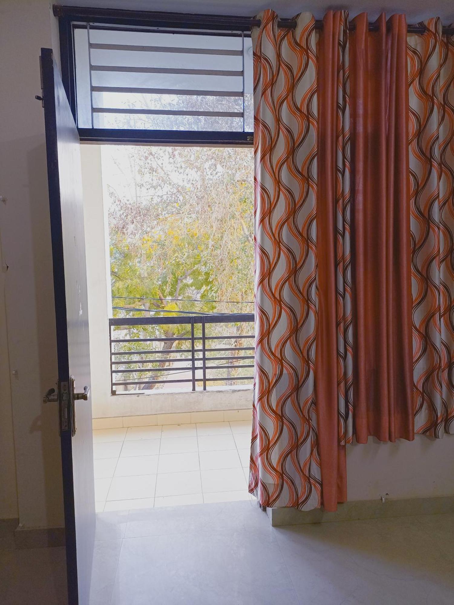 Apartment Mingle - The Couplestay