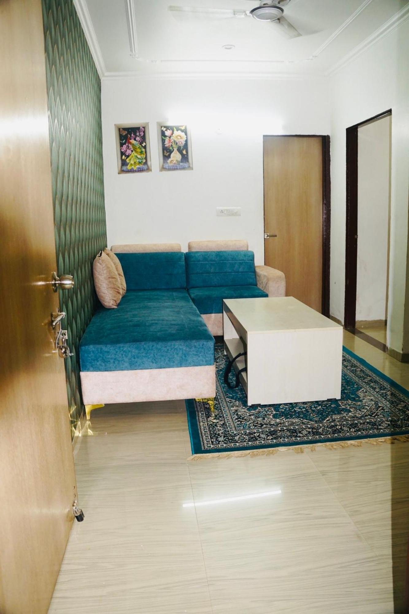 & Solanki Residency * Jaipur