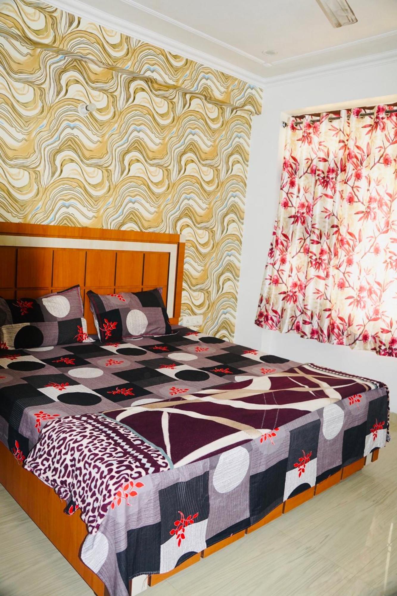 & Solanki Residency * Jaipur