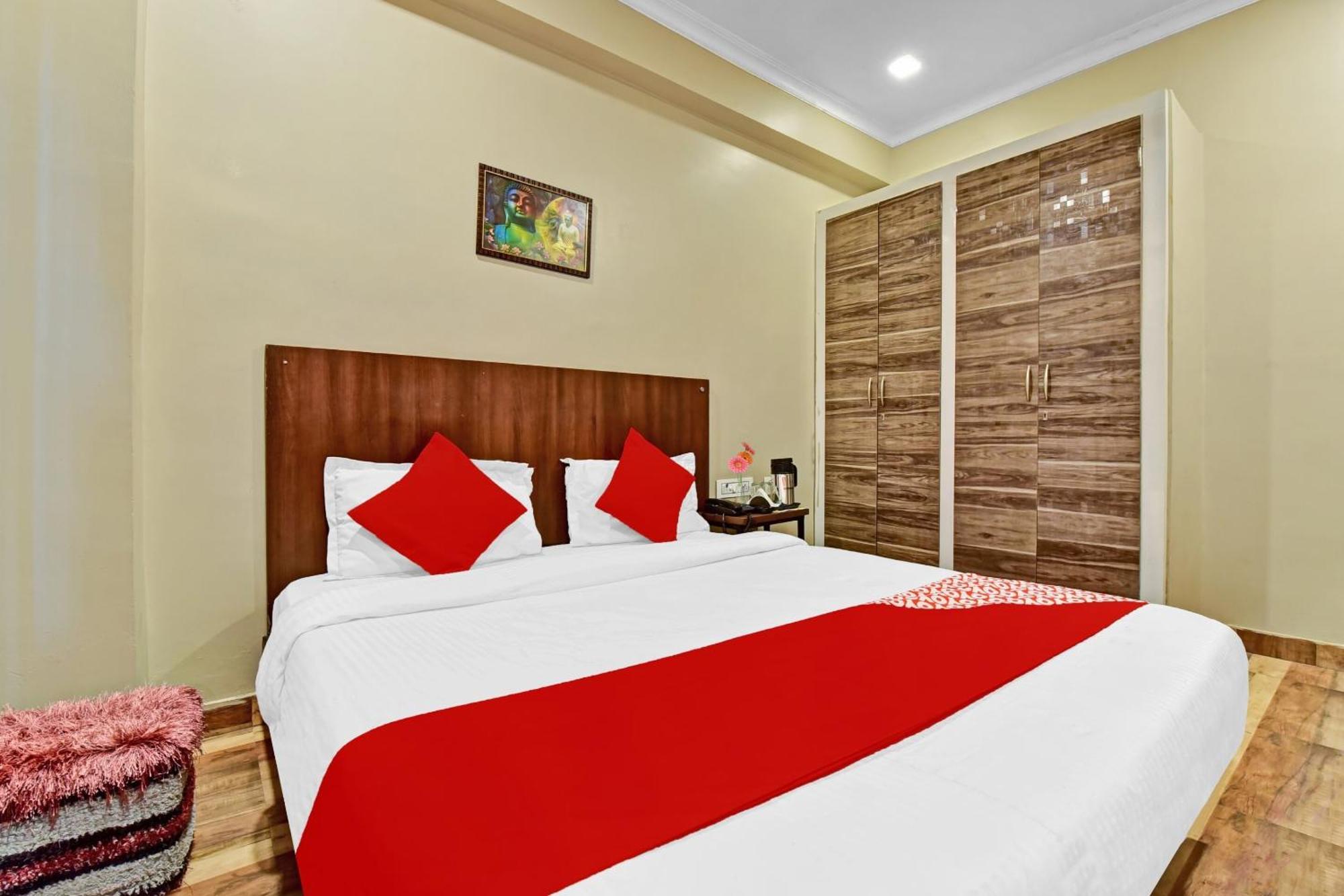 Hotel O Shiv Kalpana 3*