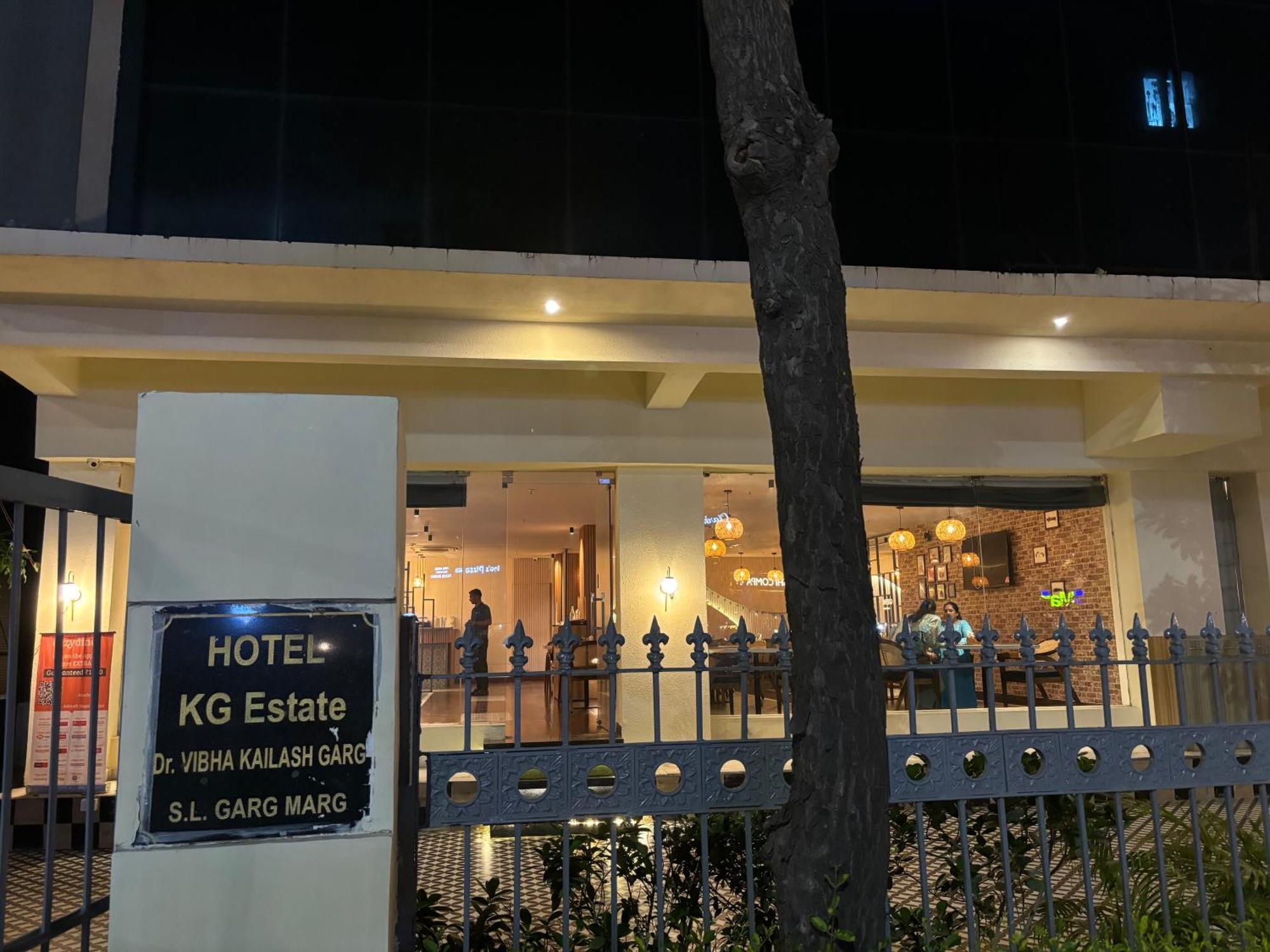 Kg Estate Hotel 3*