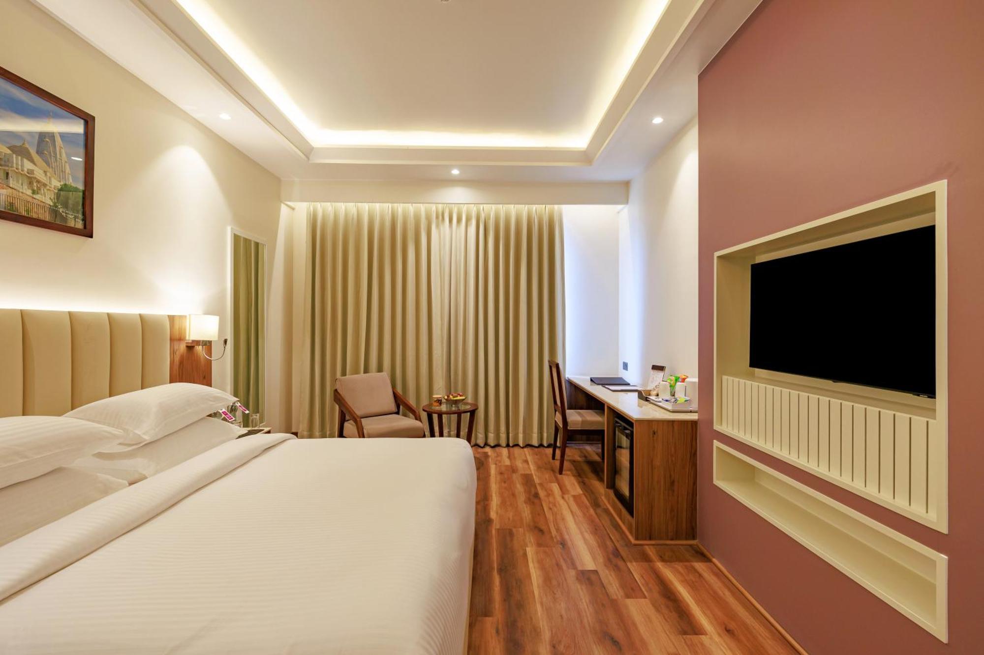 Regenta Place Sirsi Road, Opp Alankar Pg College 4* Jaipur