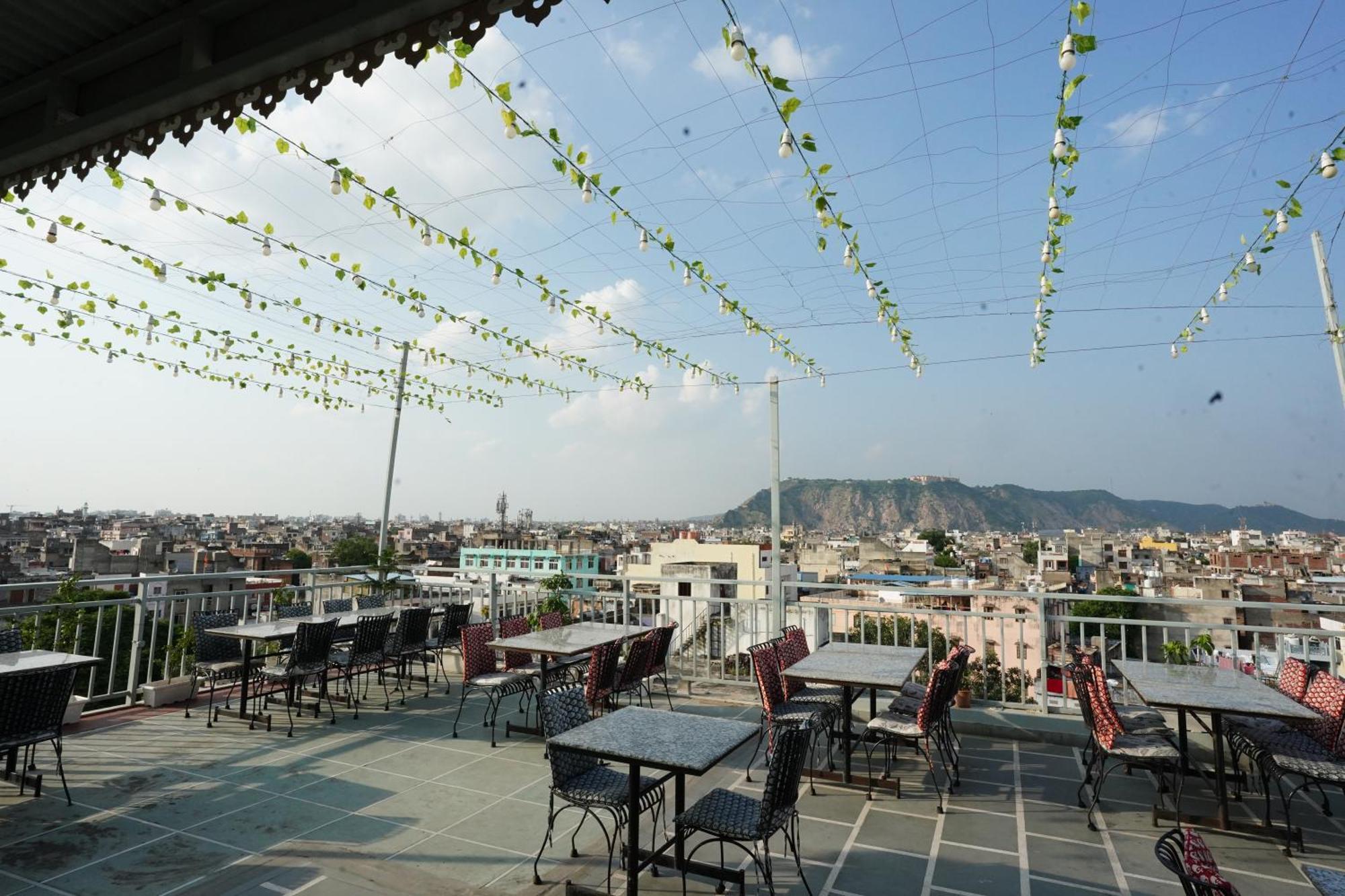 Hotel Haveli Kalwara - A Heritage