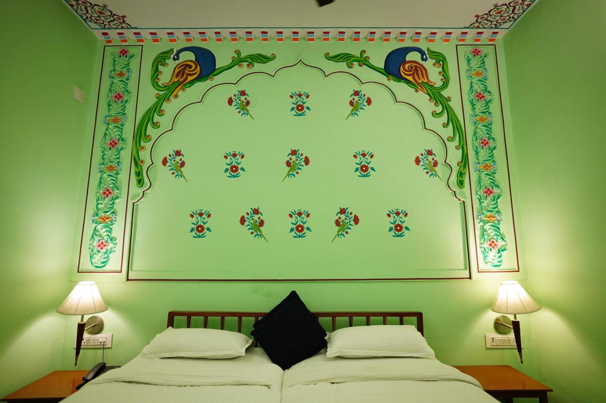 Haveli Kalwara - A Heritage Hotel 2*