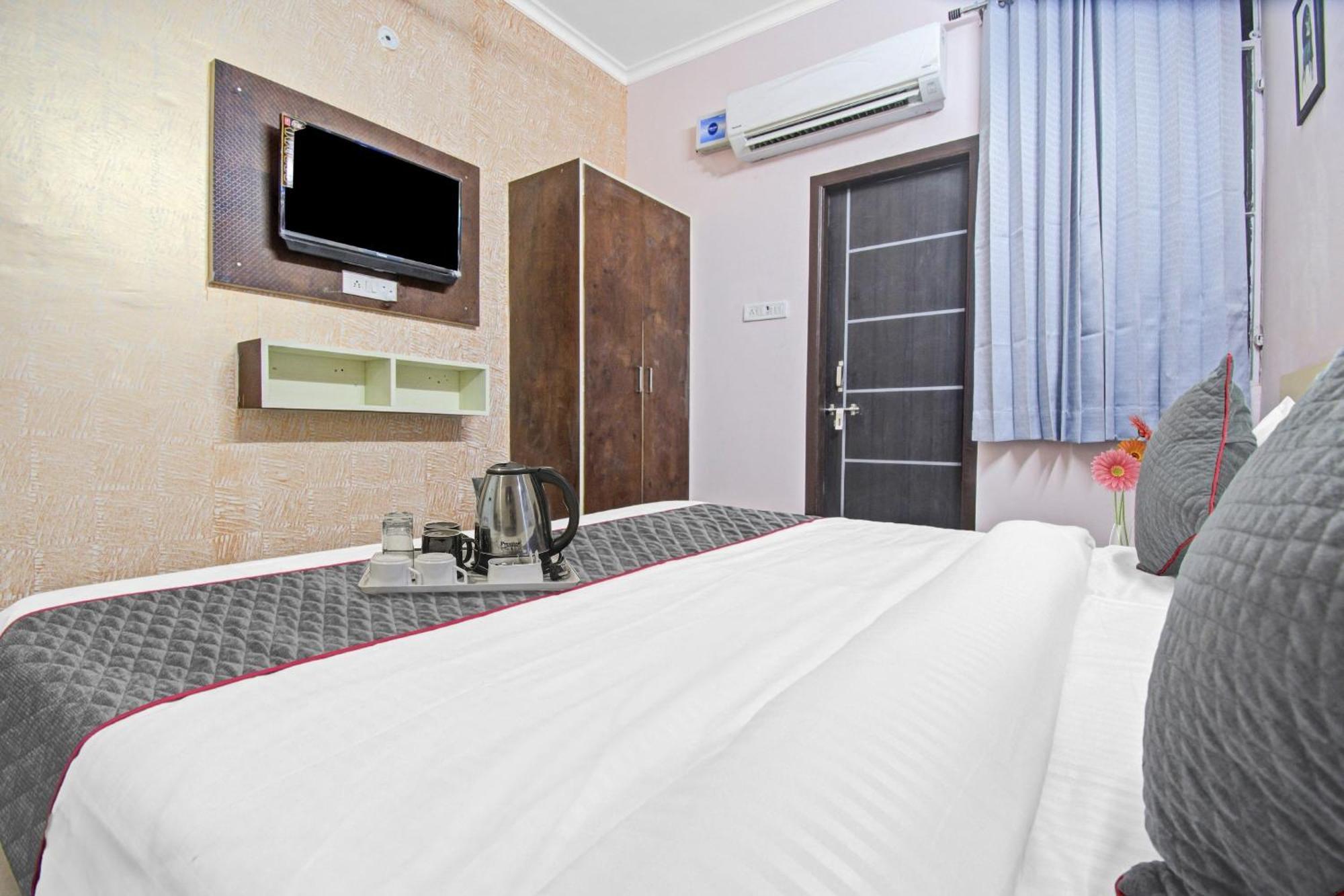O Arya Hotel