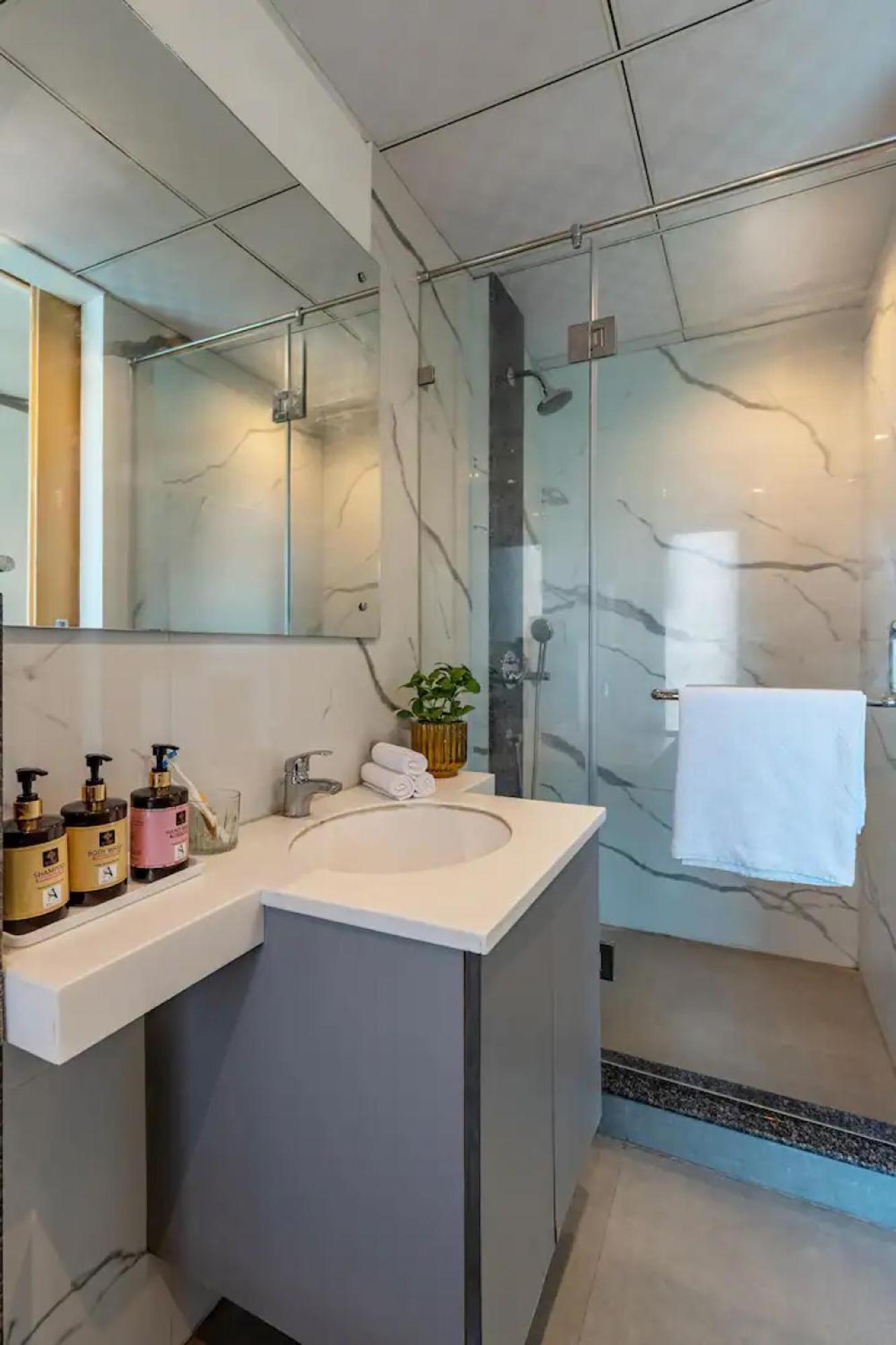 The Grand Anukampa Oasis Apartment *