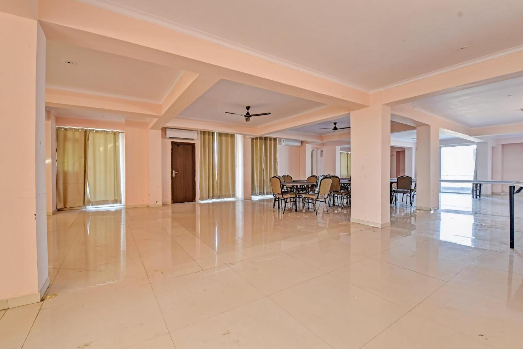O Townhouse 4*