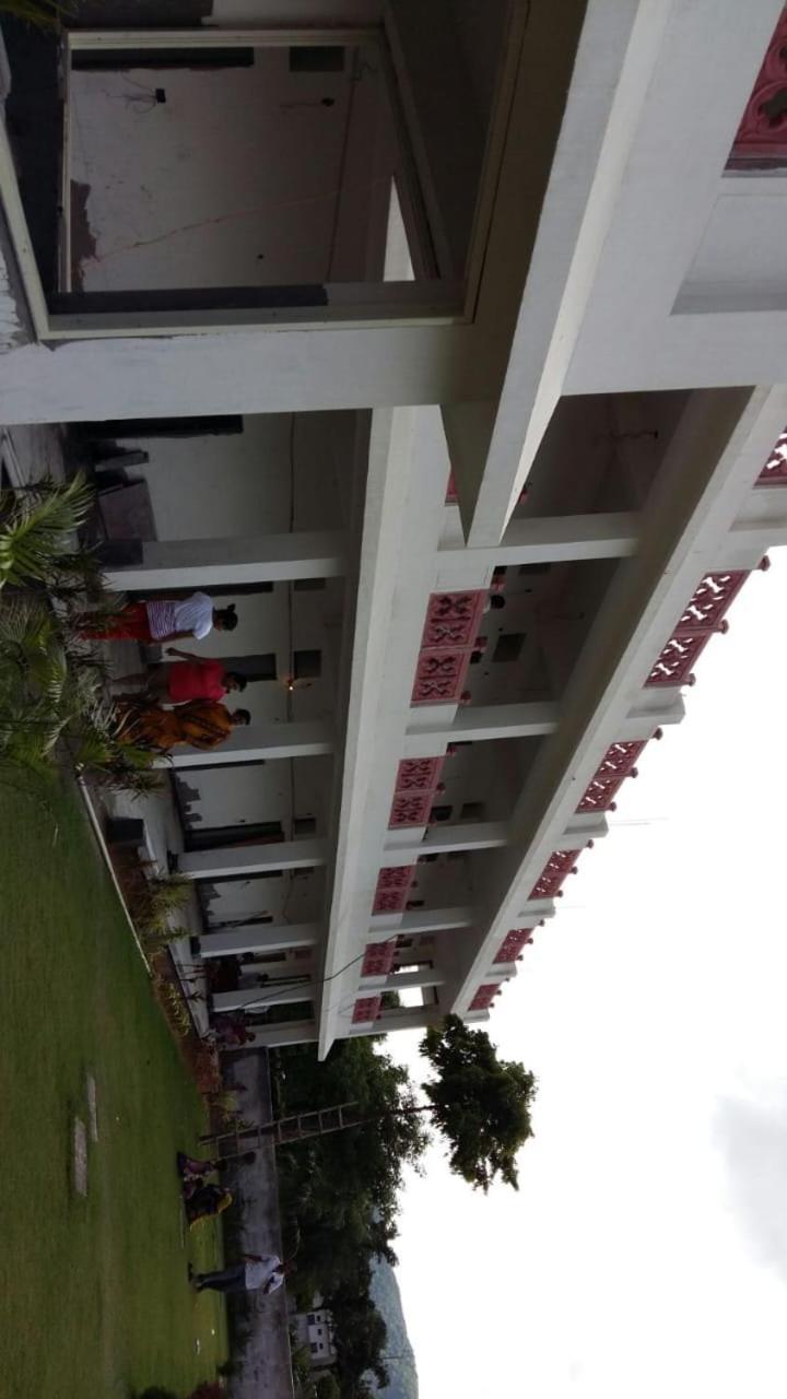 Resort Eden Court *