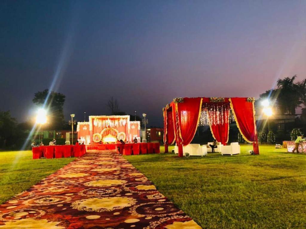 Resort Eden Court *
