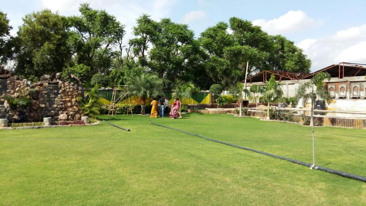 Eden Court Resort *