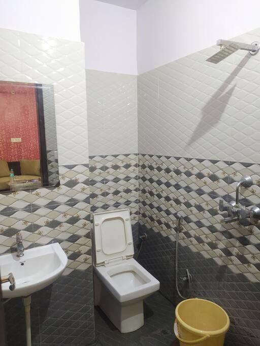 Modern Bnb Fully Equipped Luxury Apartment