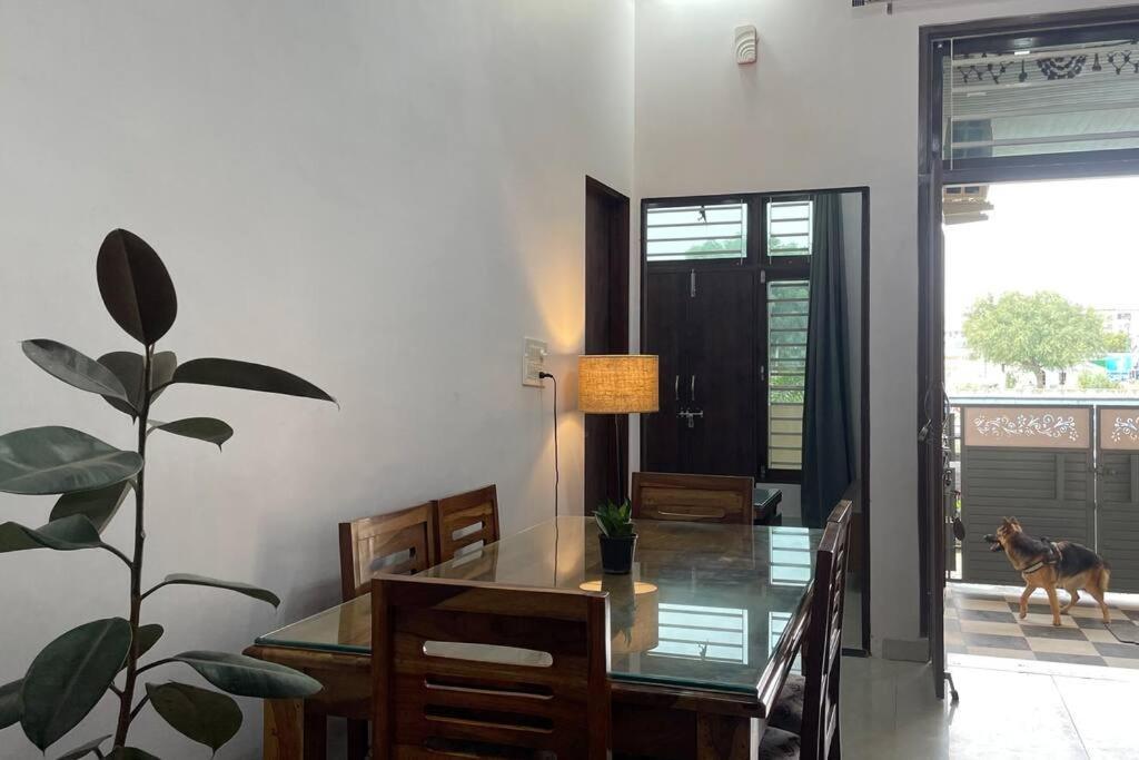 Bark & Bash-villa-house