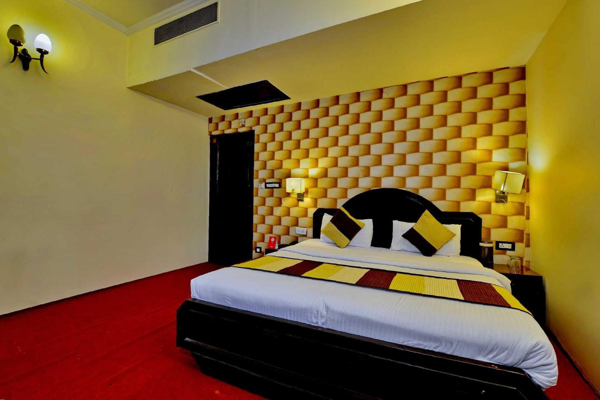 Maharani Plaza Hotel 3*