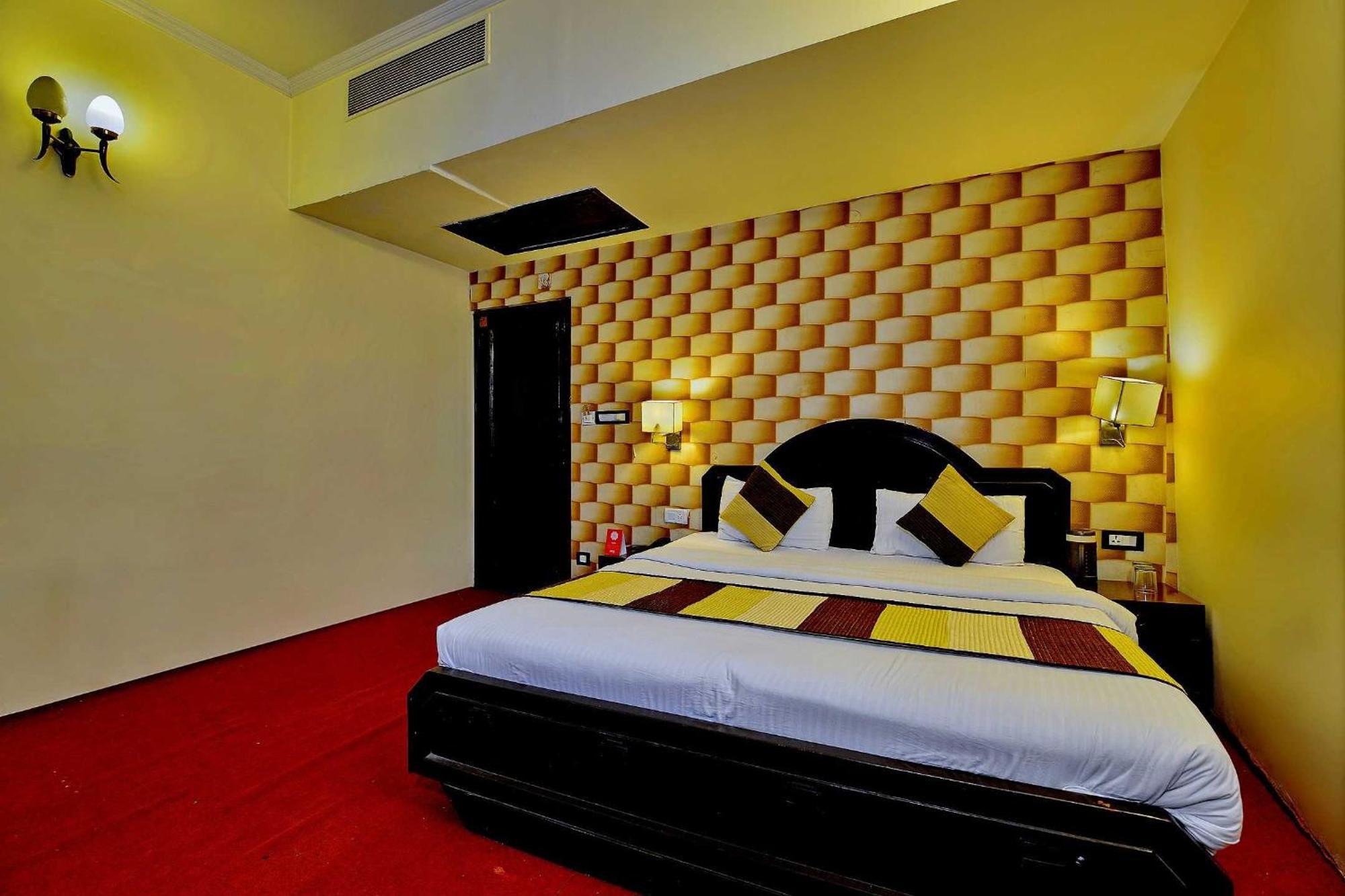 Hotel Maharani Plaza 3*
