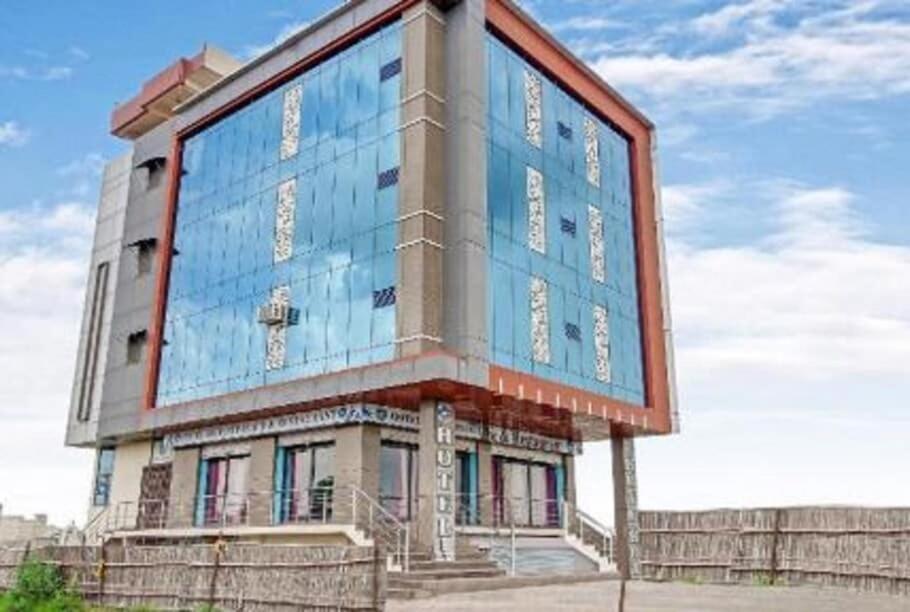 O Shivam Palace Hotel 3*