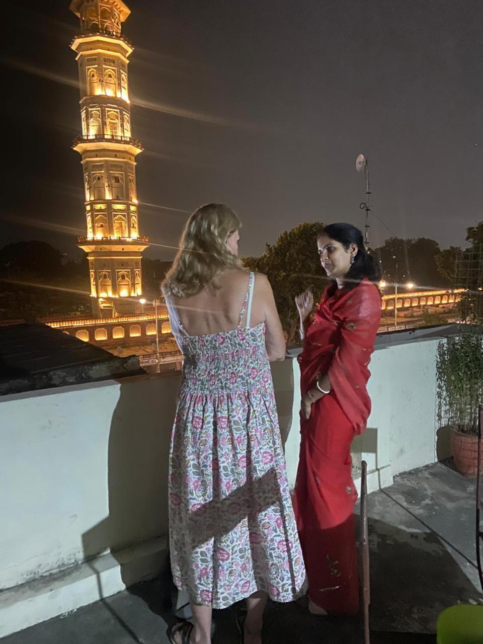 Homestay Karansar Haveli *