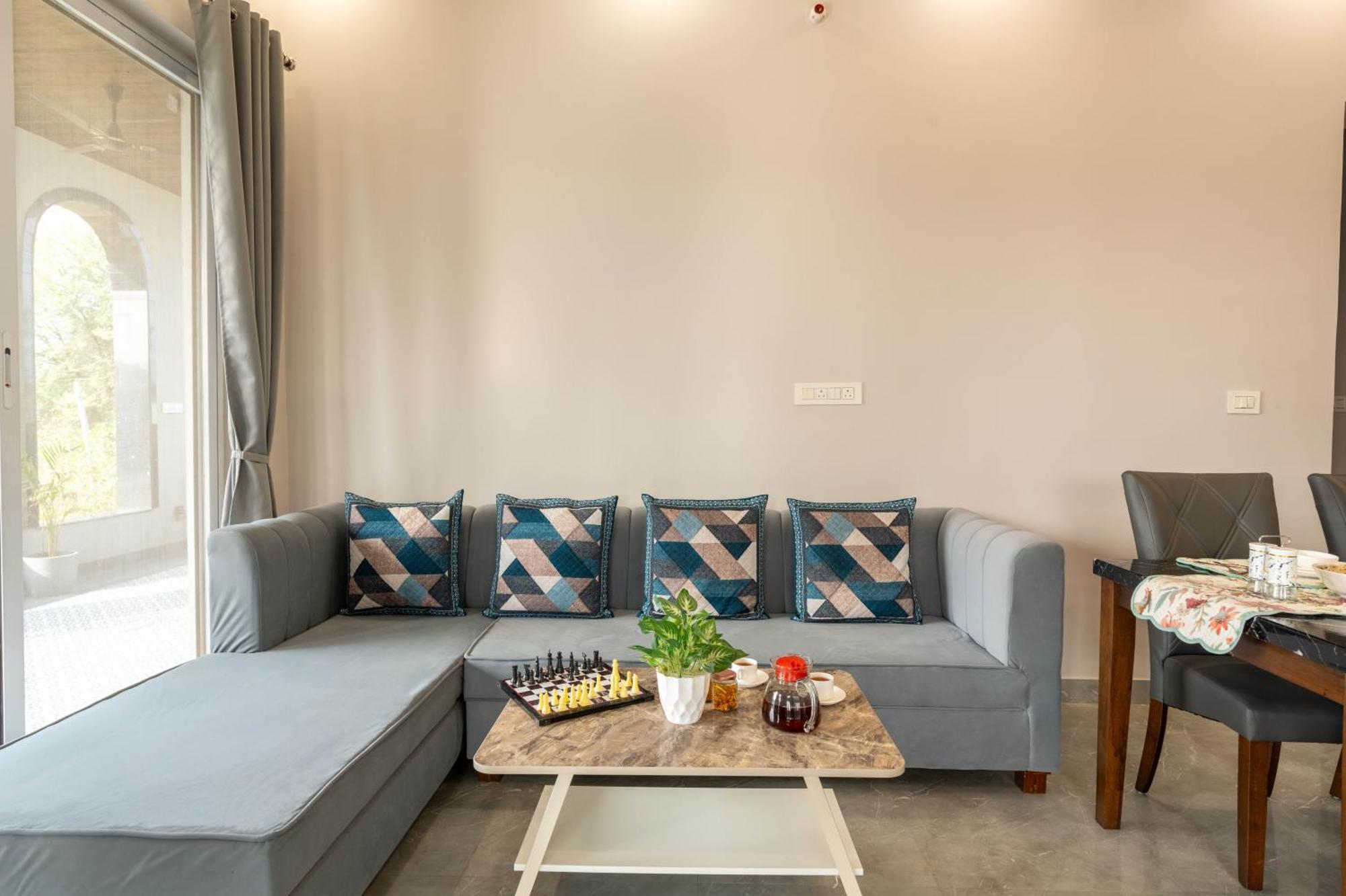 Elivaas Jamun Farm 2bhk With Pool Villa Jaipur