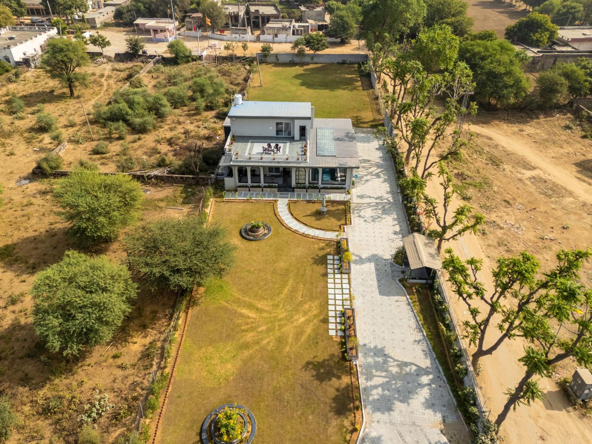 Elivaas Jamun Farm 2bhk With Pool Jaipur