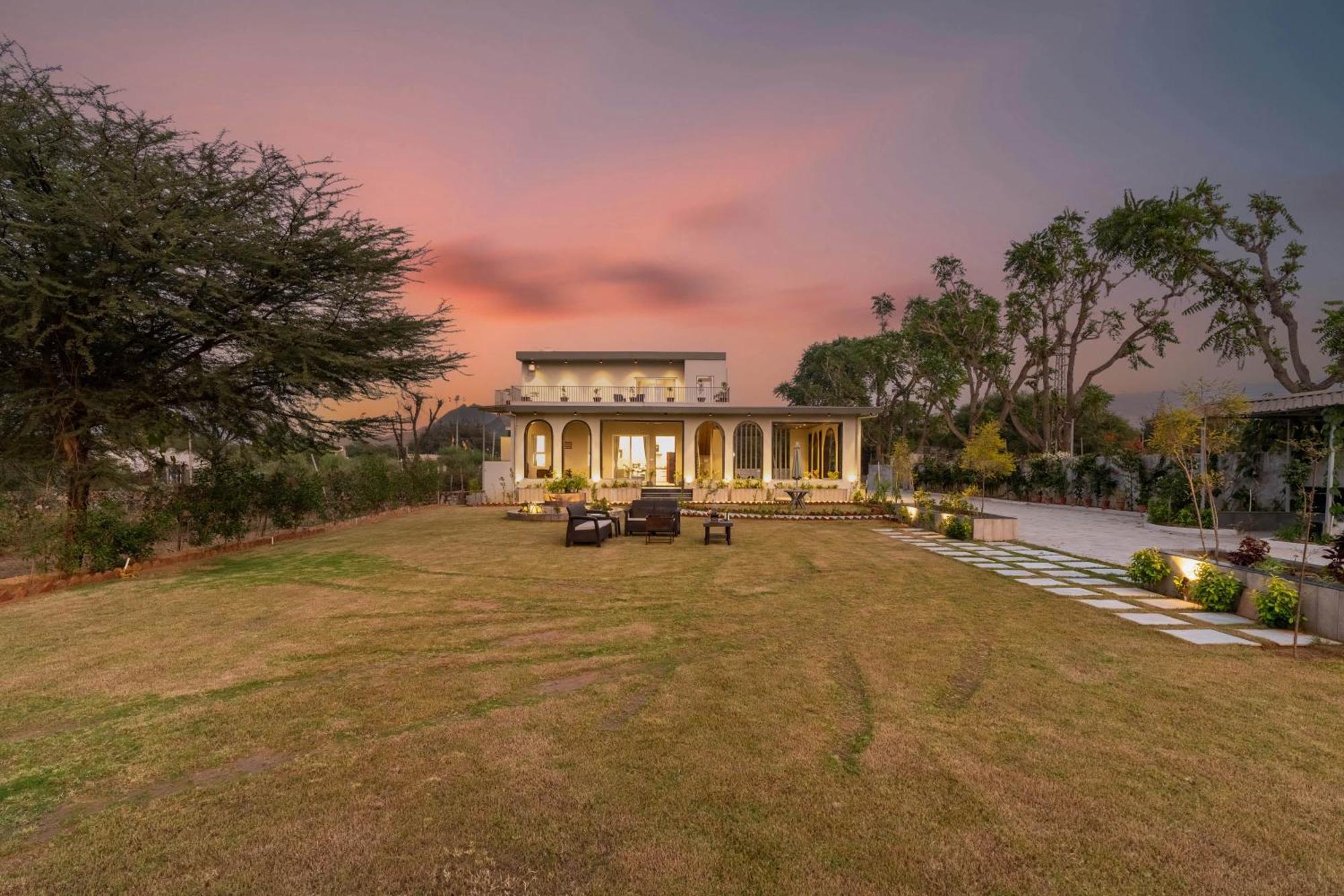 Elivaas Jamun Farm 2bhk With Pool