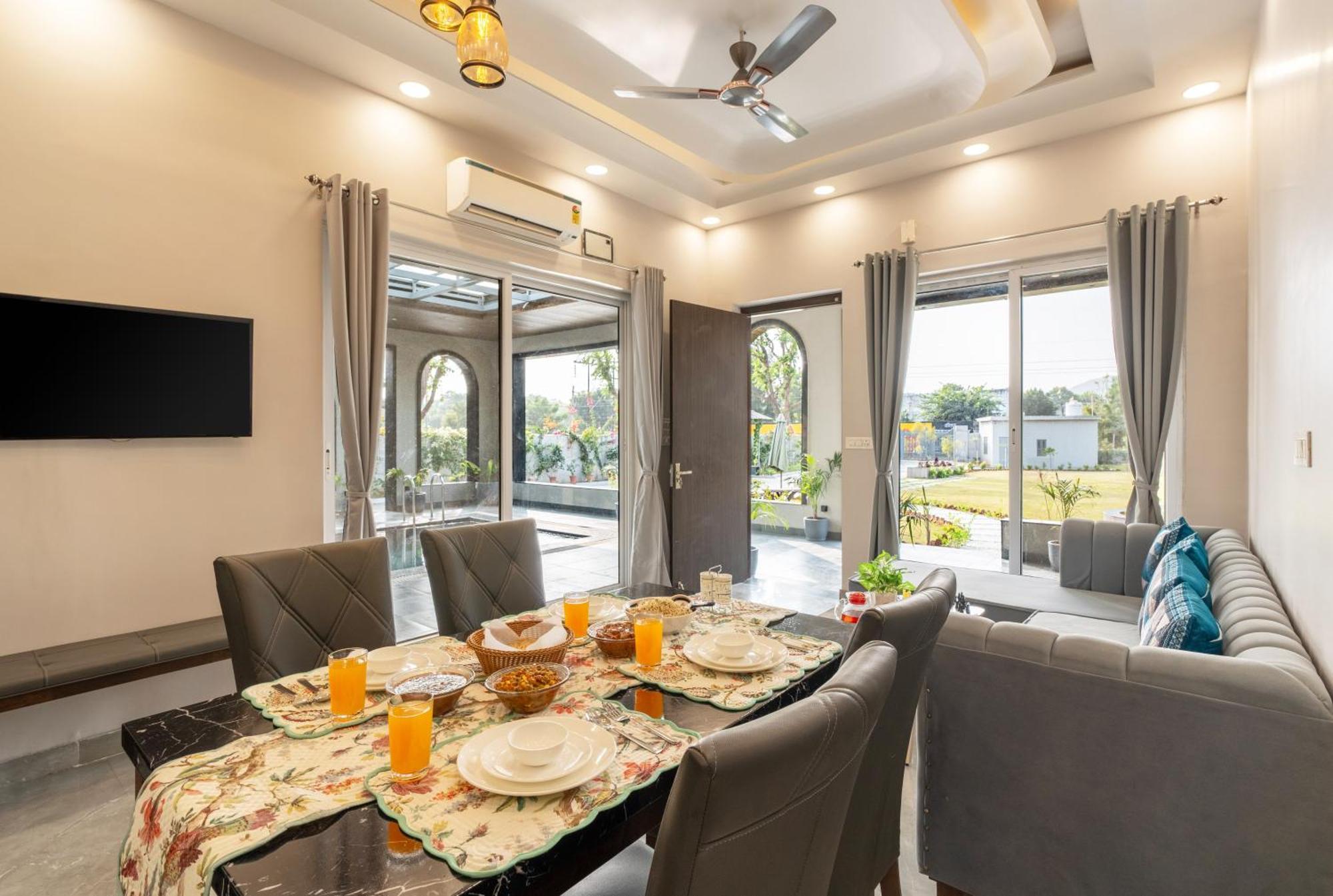 Elivaas Jamun Farm 2bhk With Pool Villa