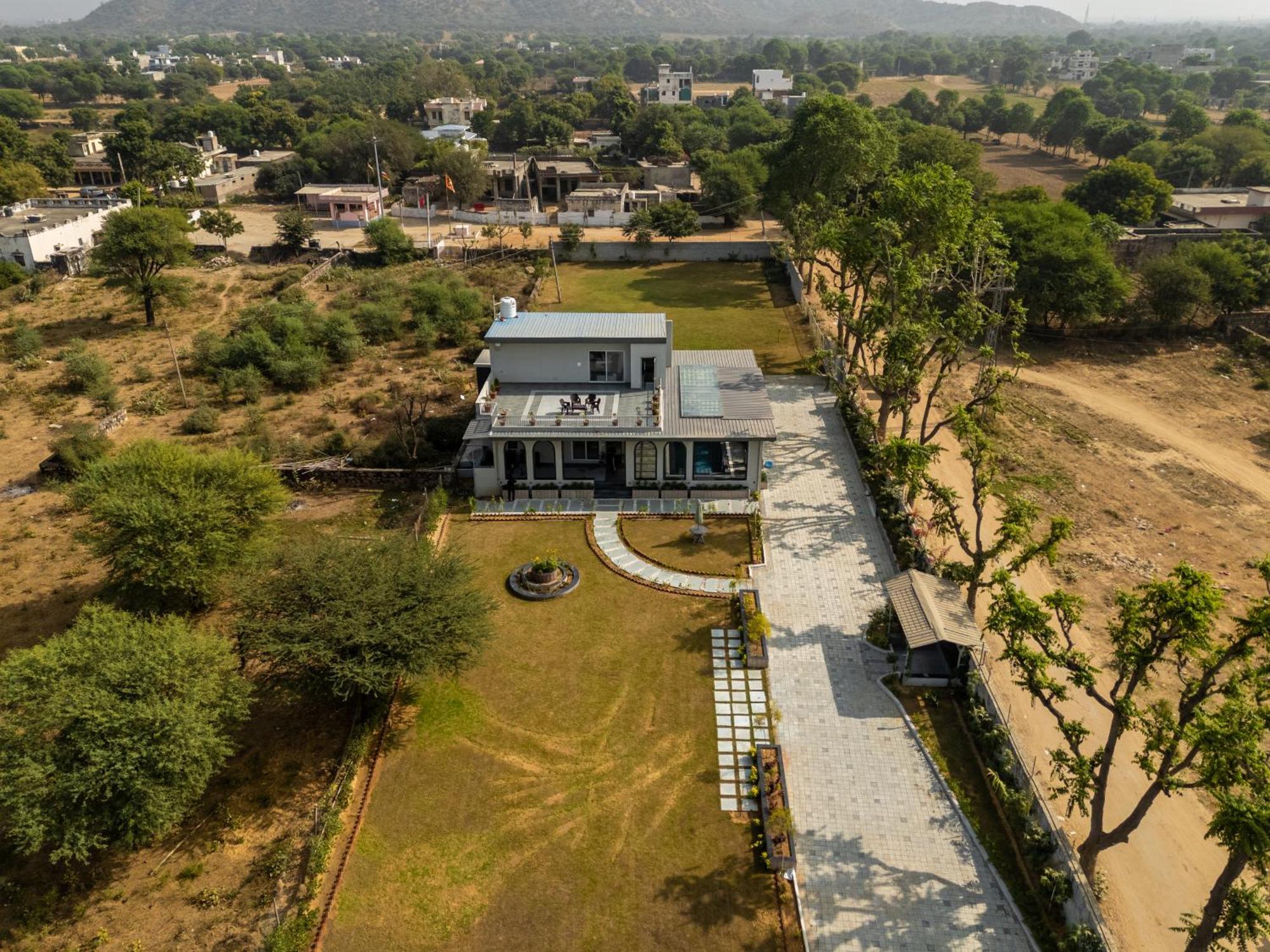 Elivaas Jamun Farm 2bhk With Pool Jaipur