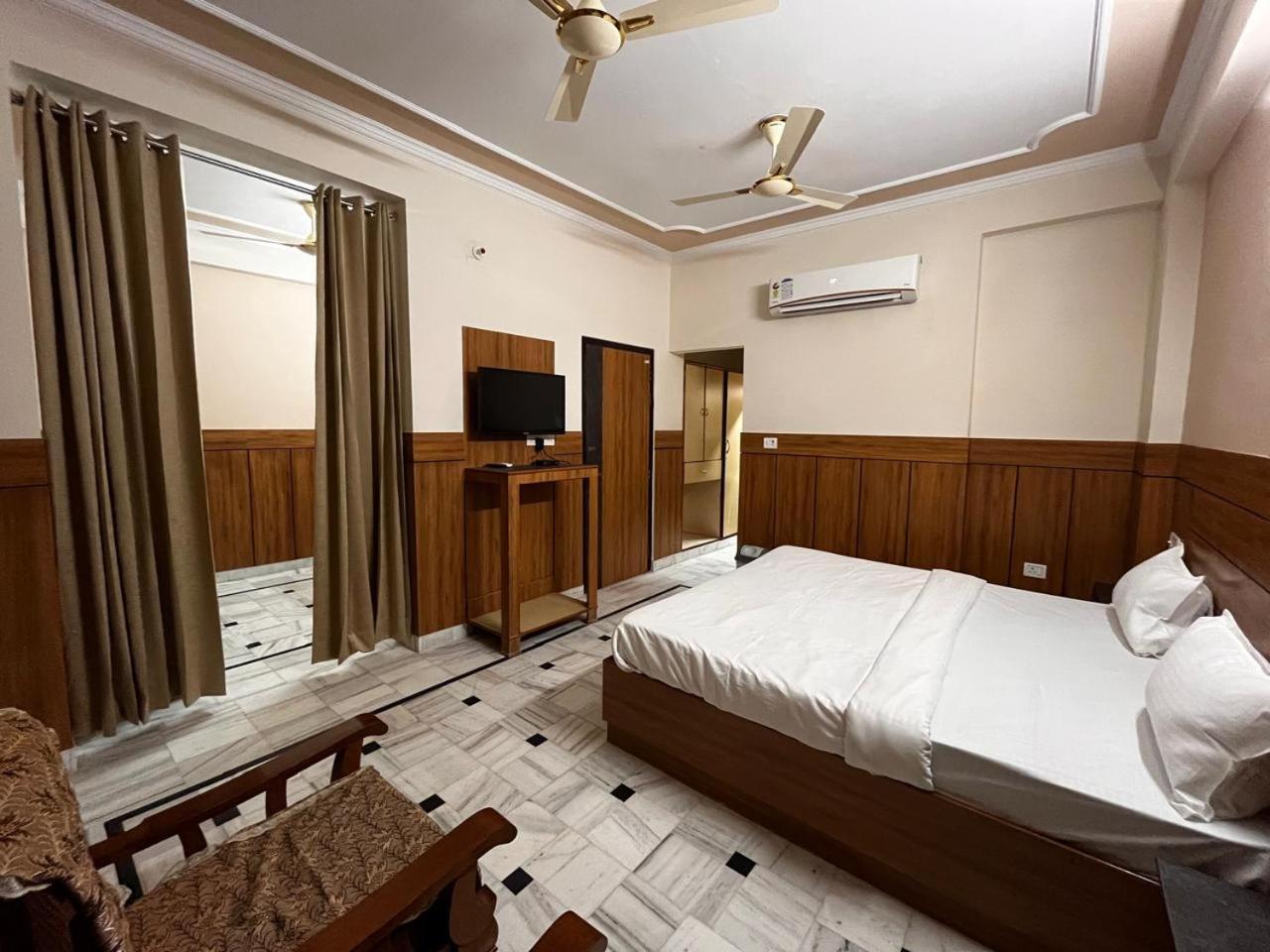 Sumitra Enclave *
