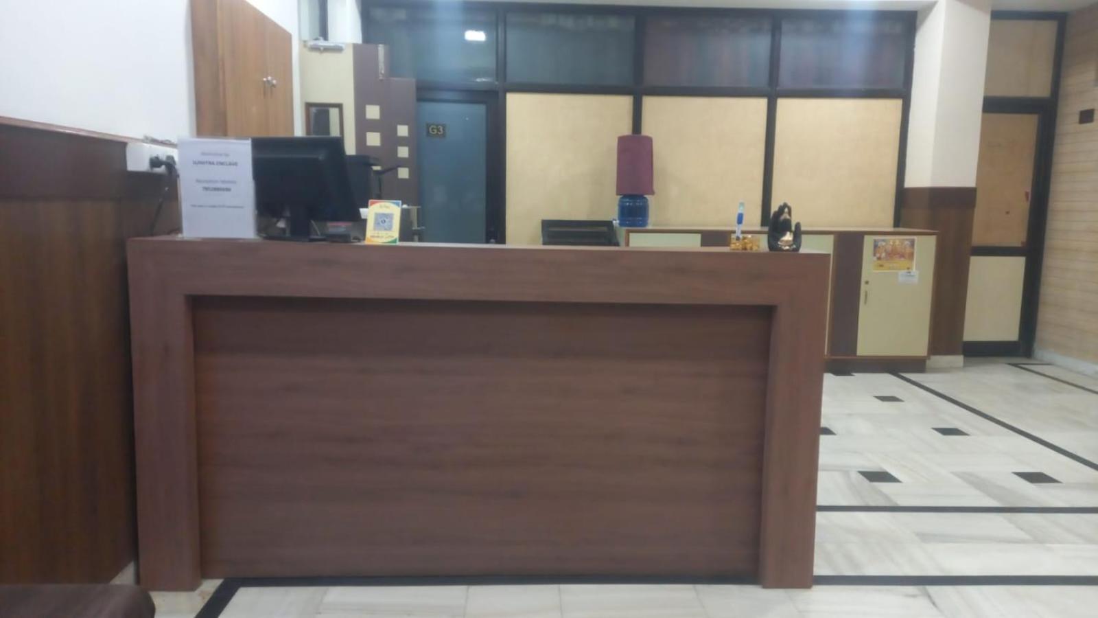 Sumitra Enclave Hotel *