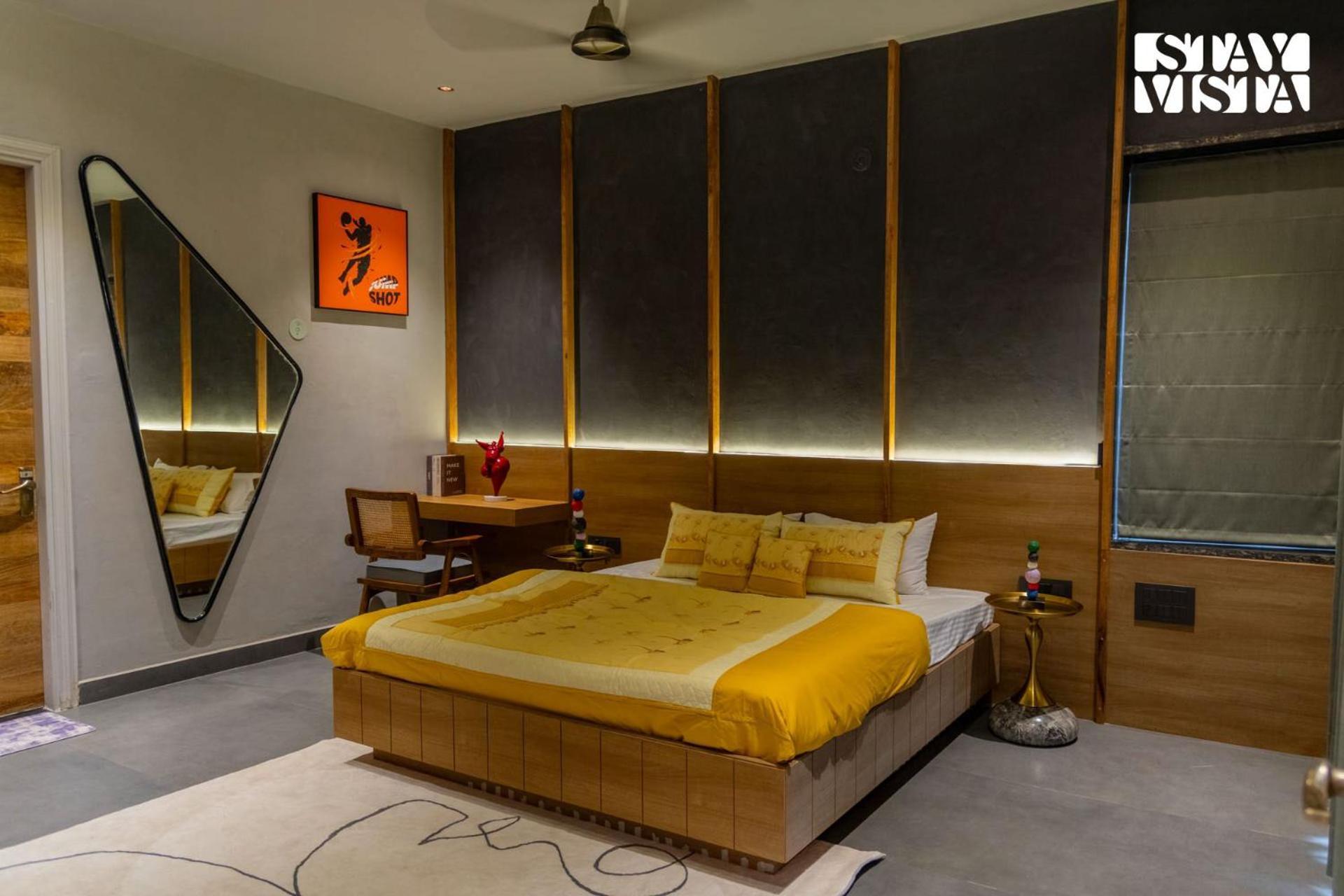 Stayvista At Urban Escape - 2 Pools, Lawn & Wifi Villa *