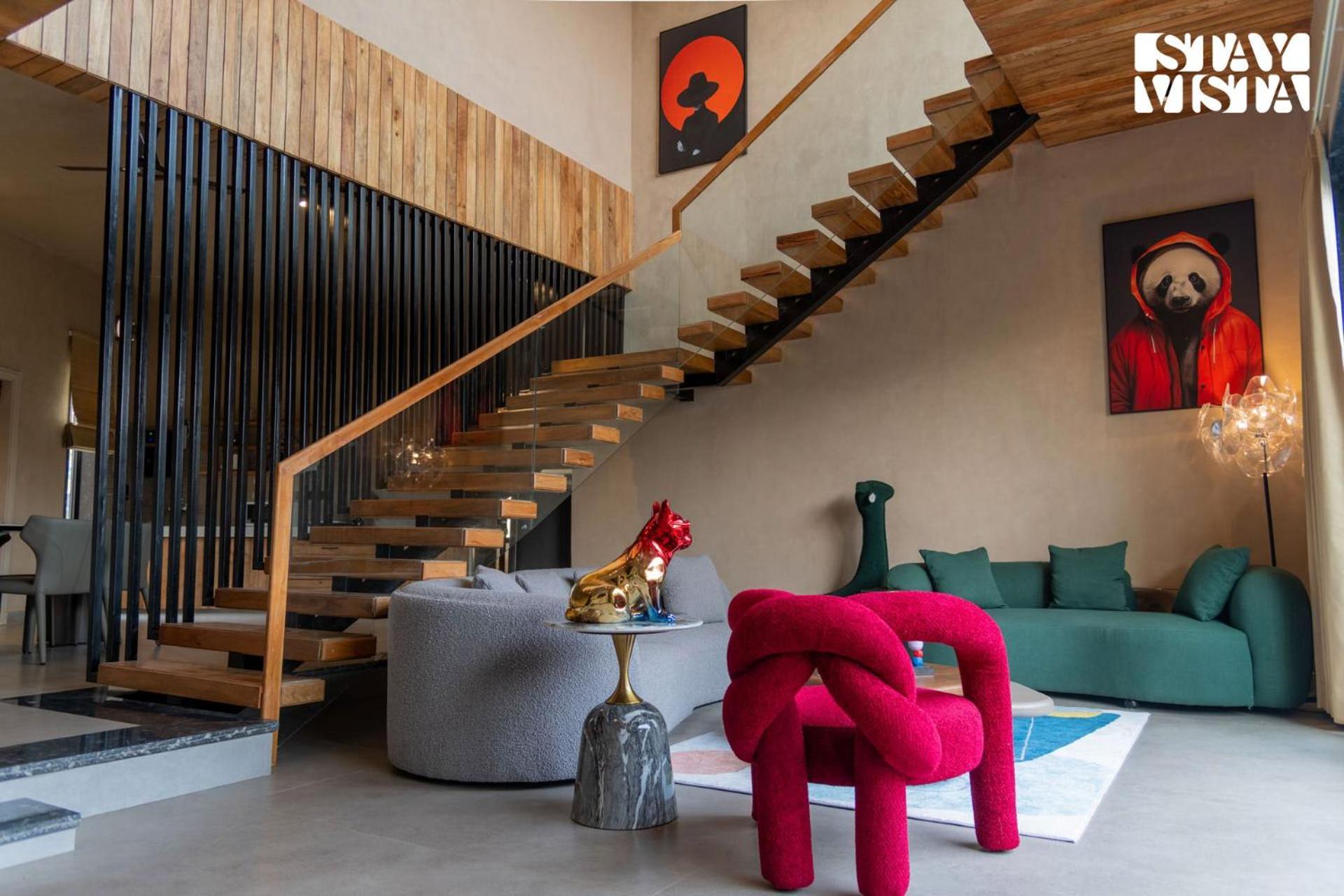Stayvista At Urban Escape - 2 Pools, Lawn & Wifi Villa