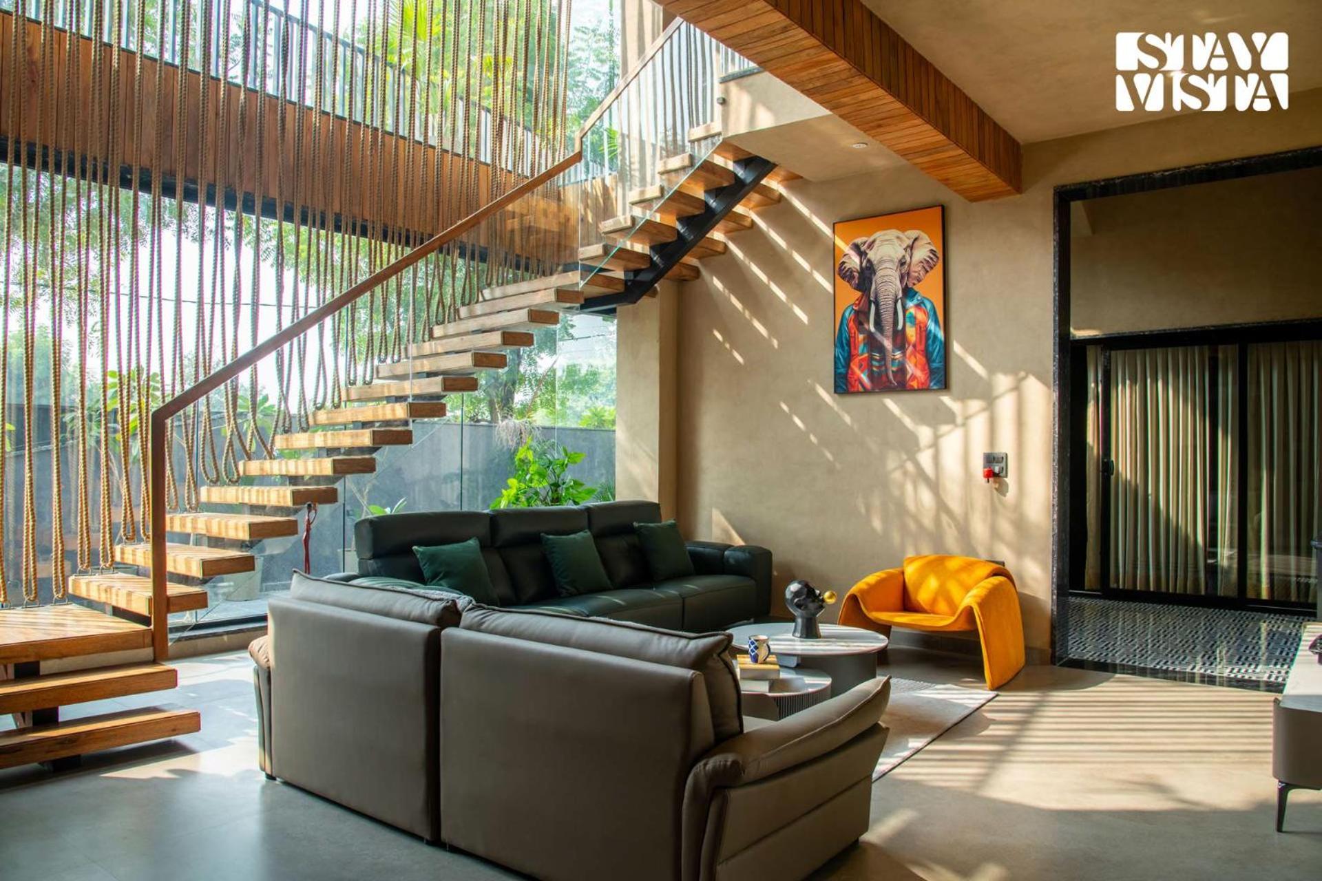 Villa Stayvista At Urban Escape - 2 Pools, Lawn & Wifi Jaipur