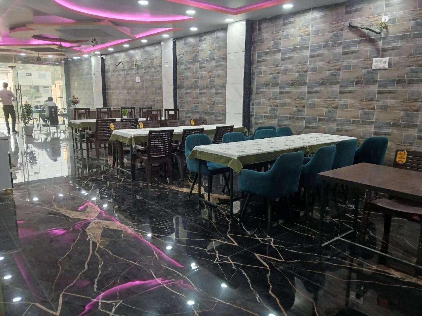 Pragati, New Loha Mandi Hotel Jaipur
