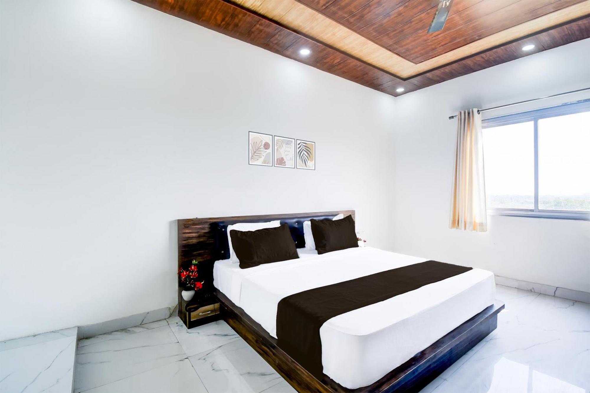 Hotel O Sunshine & Restaurant