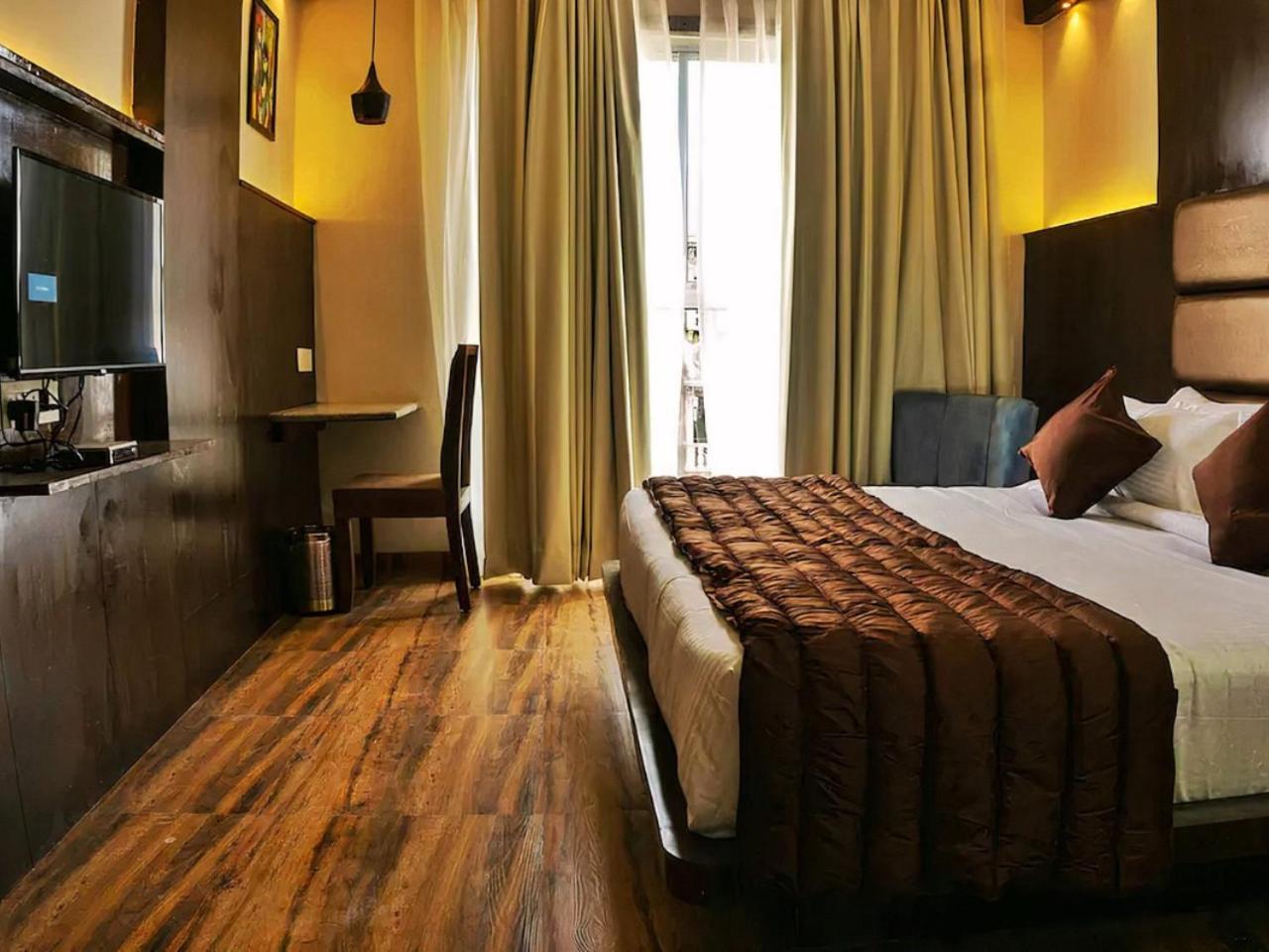 Raas Mahal-hotel In Near Tourist Places Jaipur