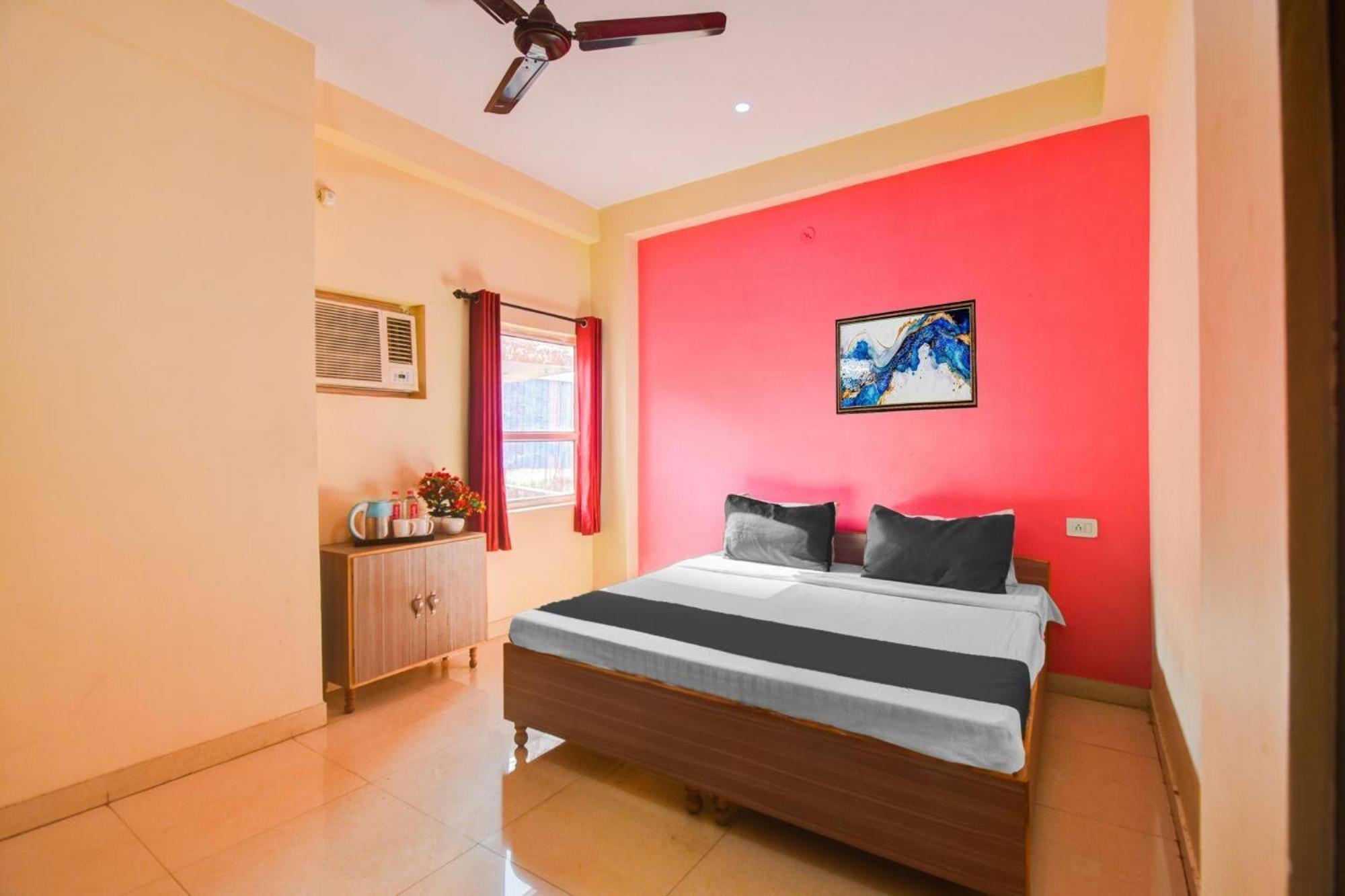 Radhe Radhe Near International Airport Hotel 3*