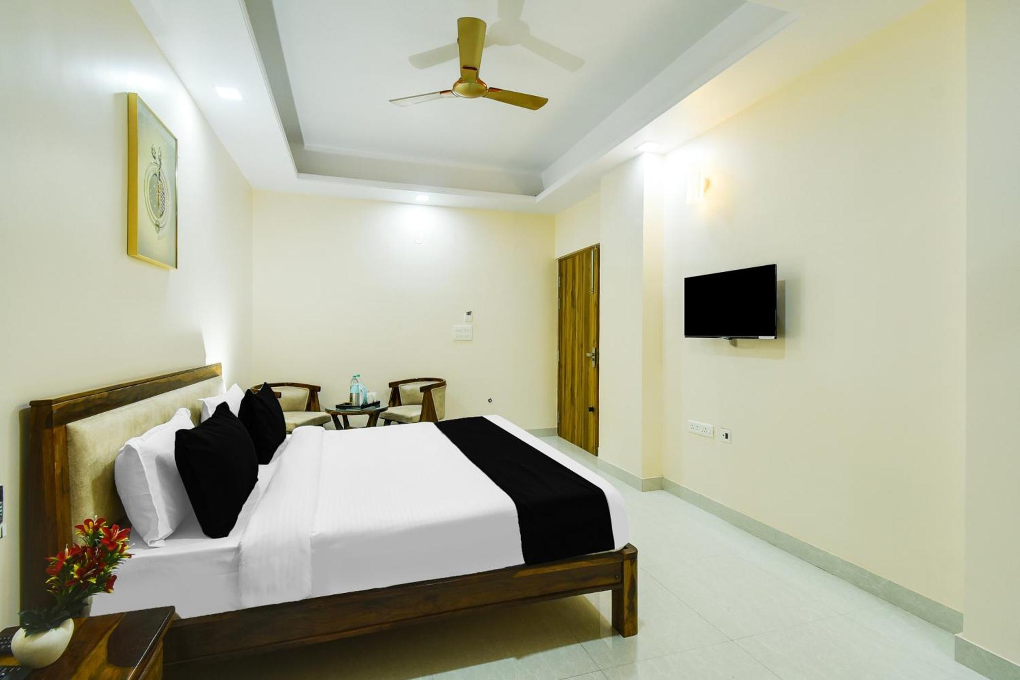 Hotel O Royal Retreat Jaipur