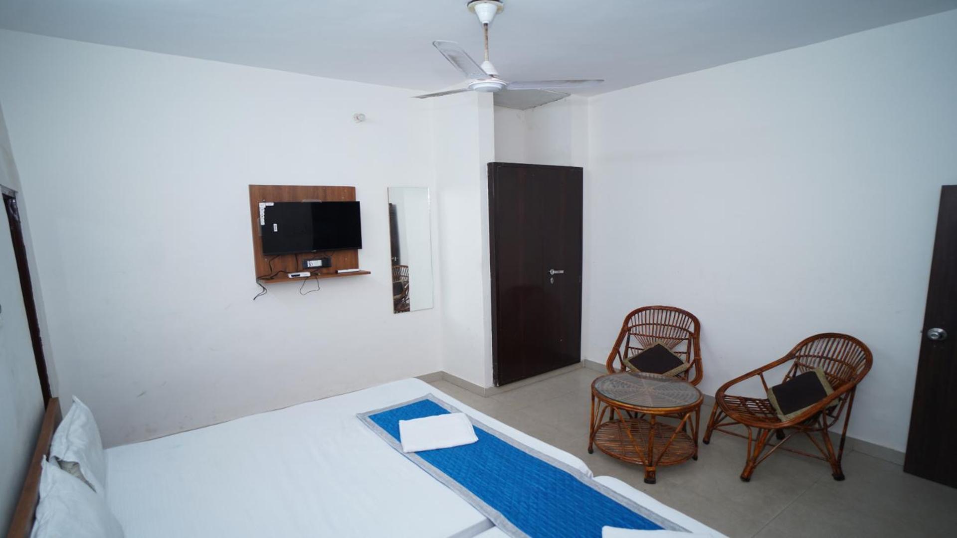 Hotel Apoorv - Near Railway Station Jaipur