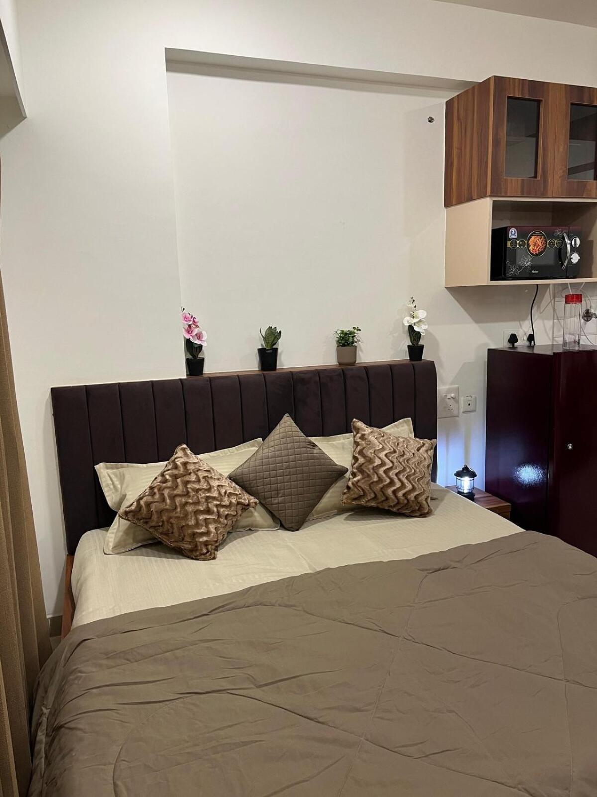Oasis Ii Apartment