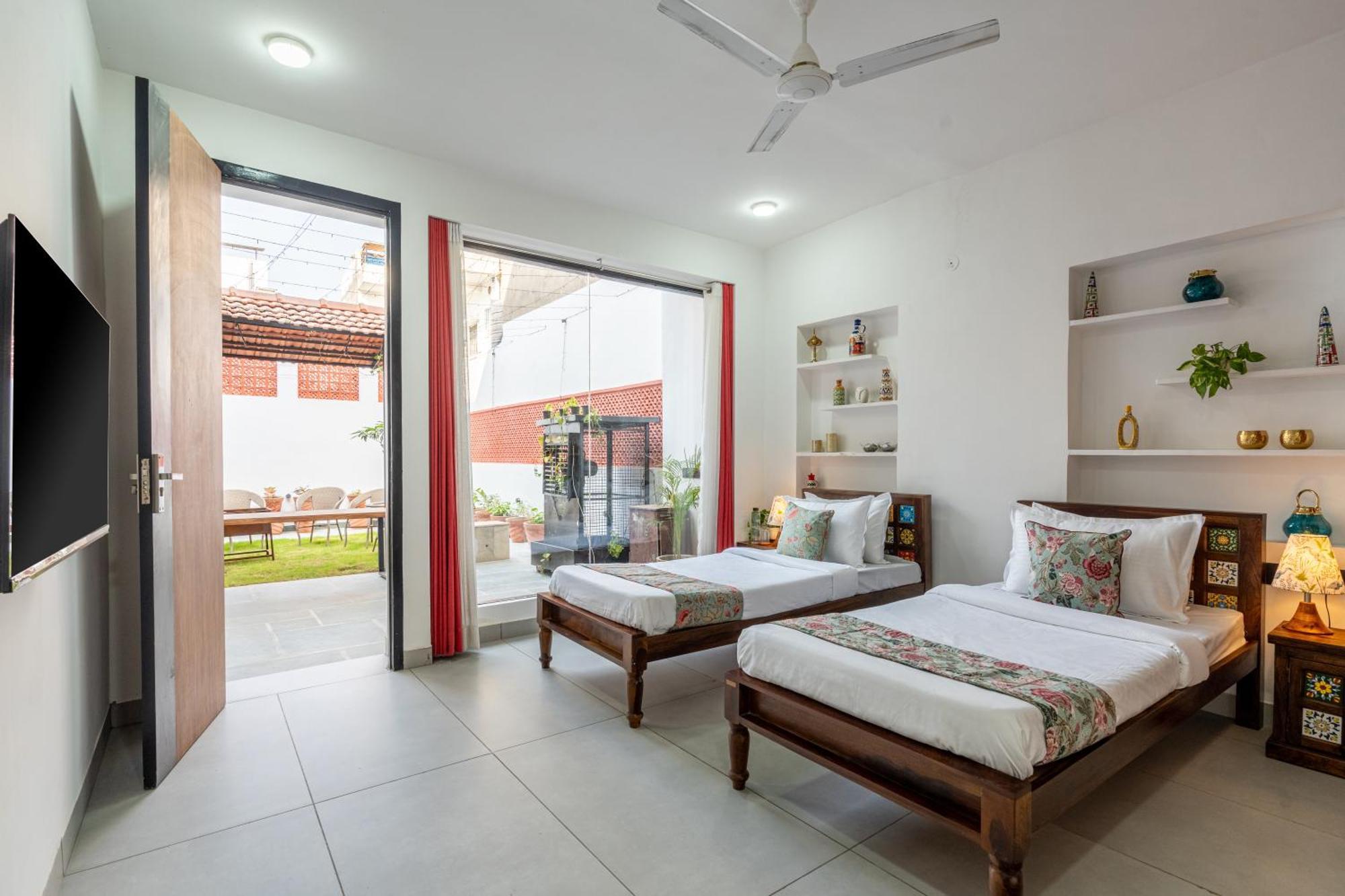Alaya Ramalaya 8 Bhk With Garden Villa *