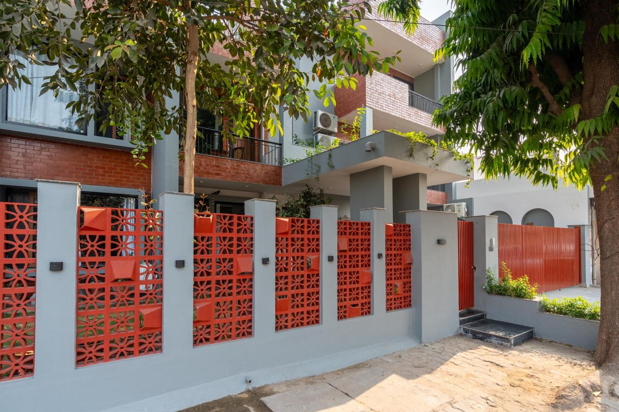 Alaya Ramalaya 8 Bhk With Garden