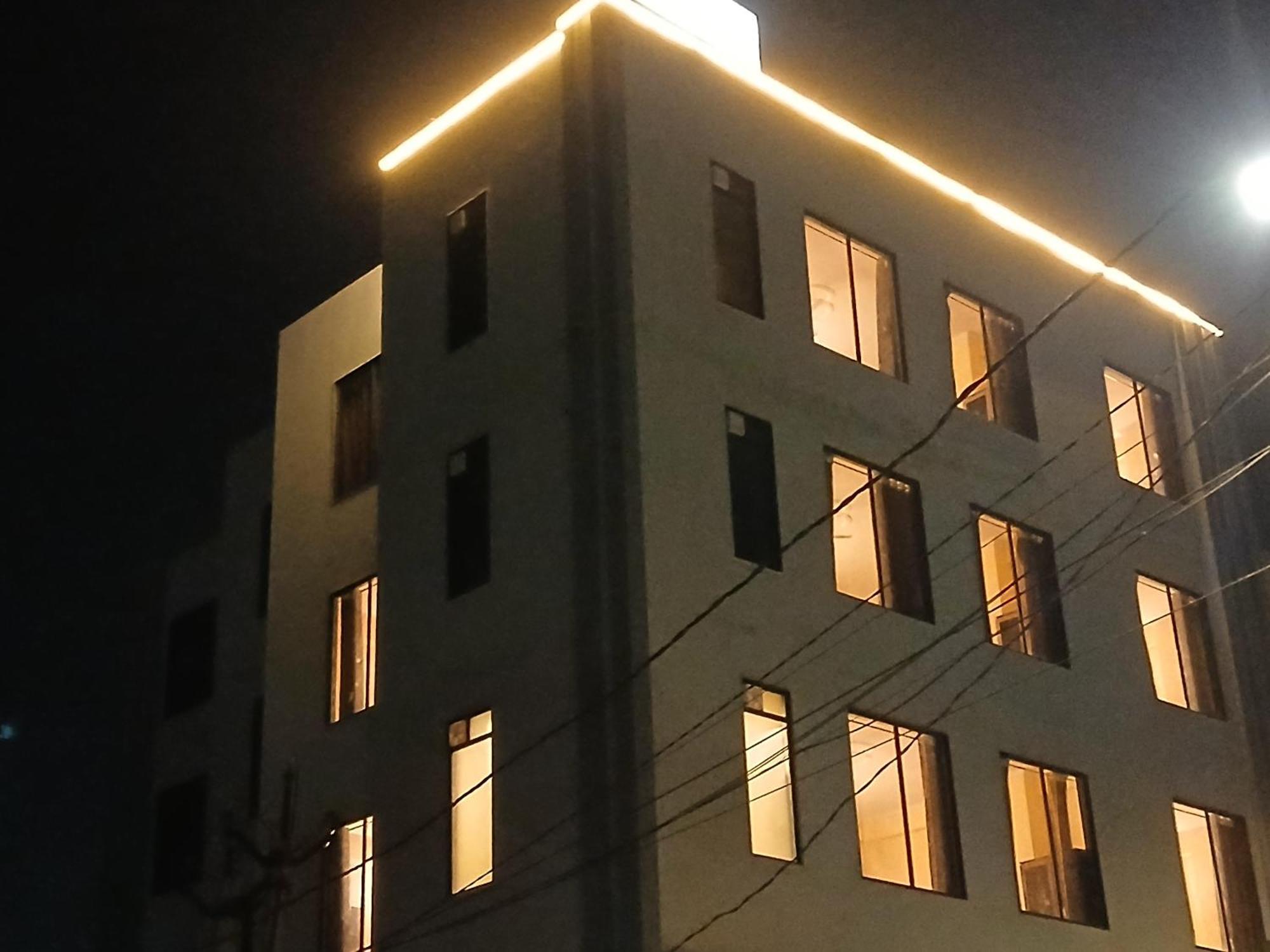G M I, Sikar Road Hotel