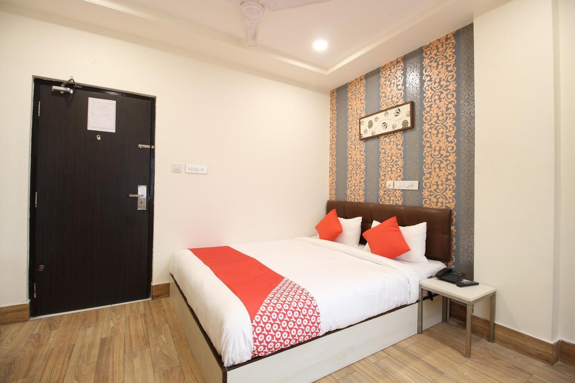 Collection O Vijay Palace Hotel 4*