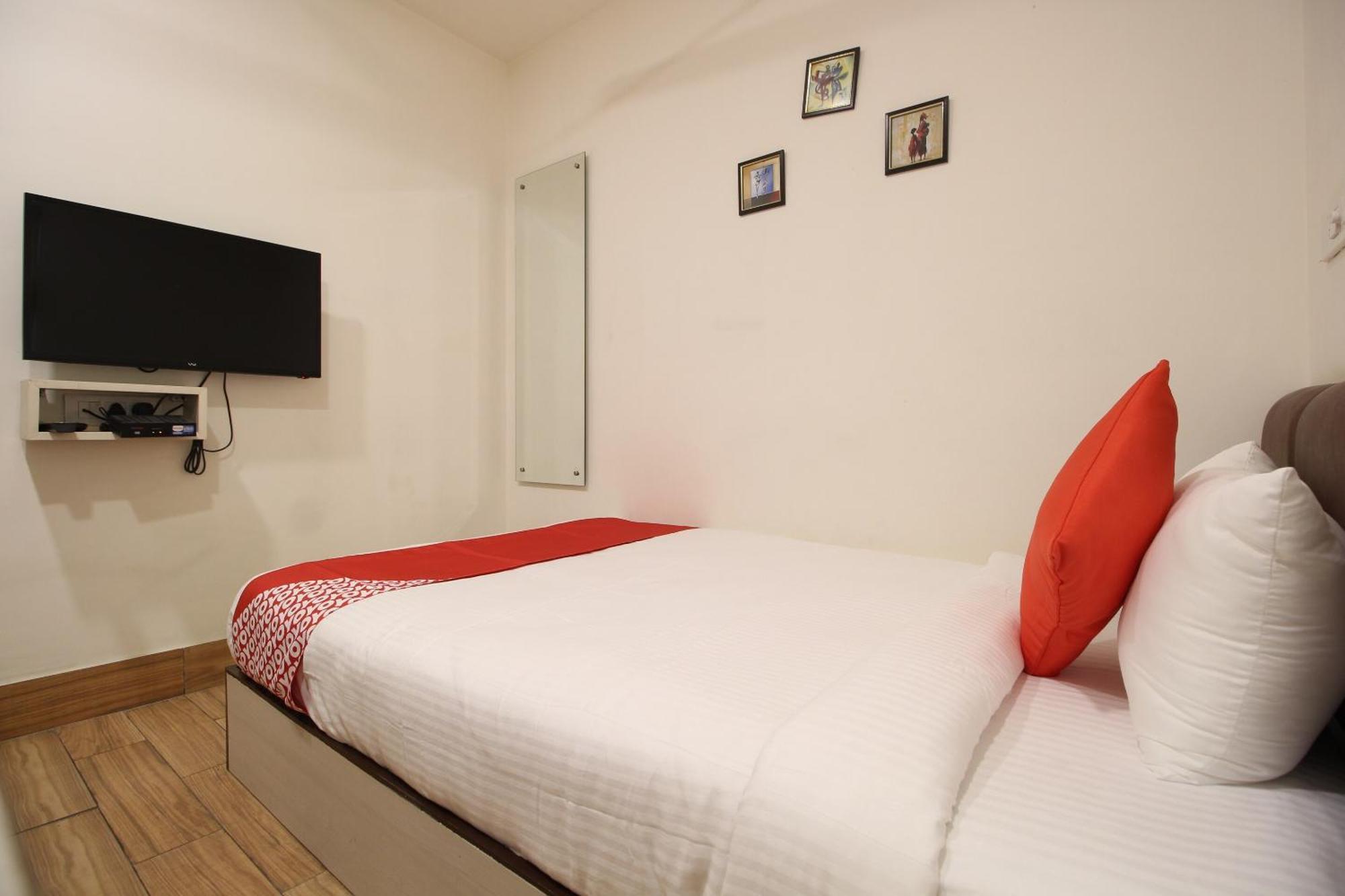 Hotel Collection O Vijay Palace