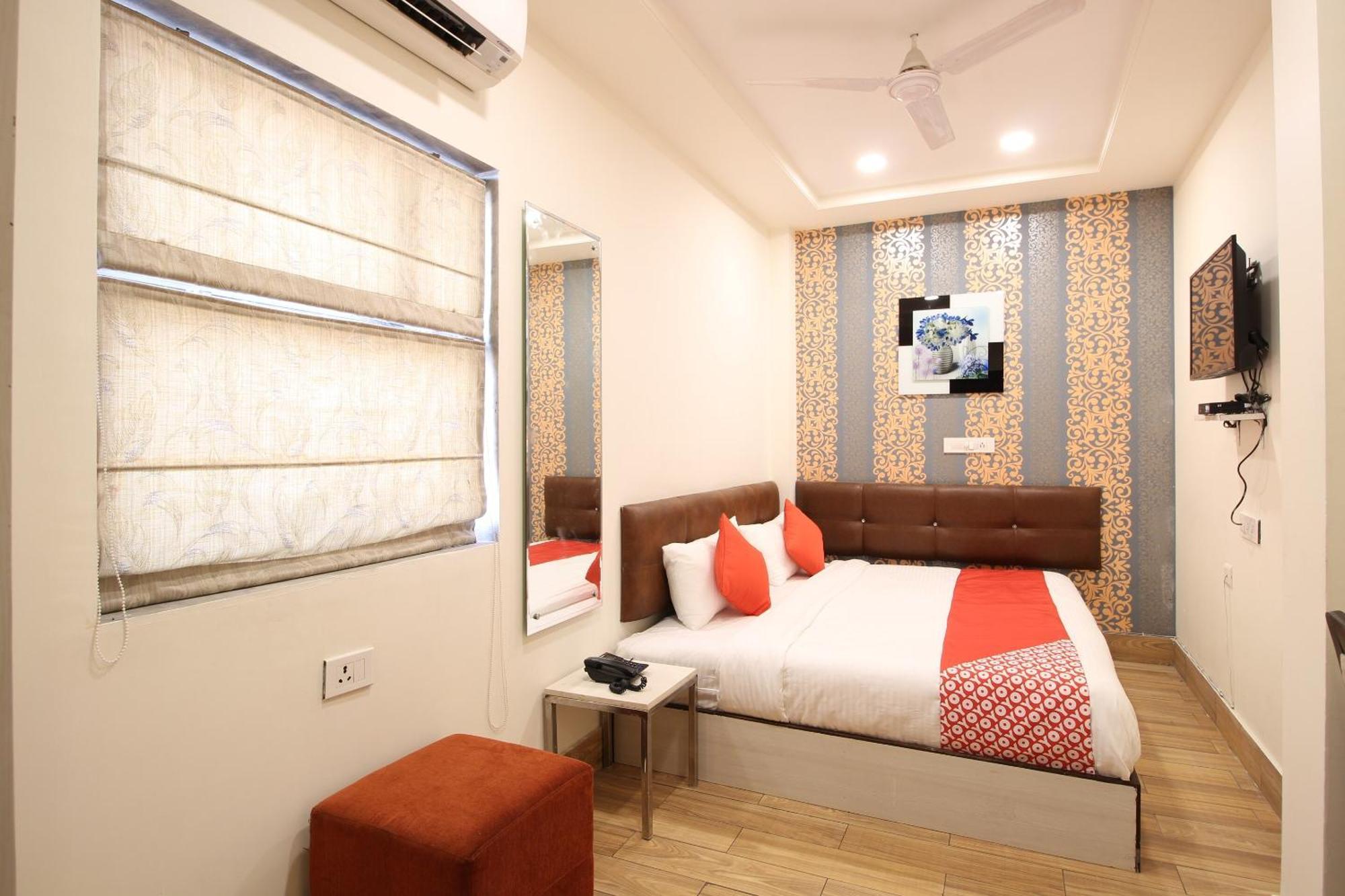 Hotel Collection O Vijay Palace Jaipur