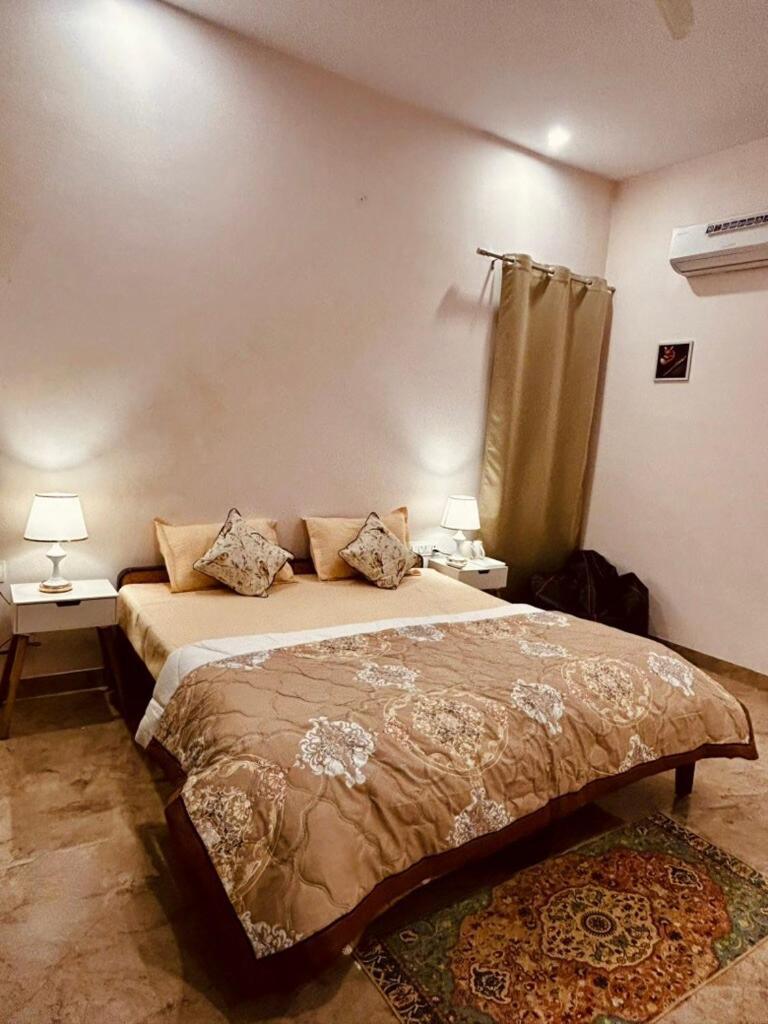 Fox N Flute - The Urban Village Villa