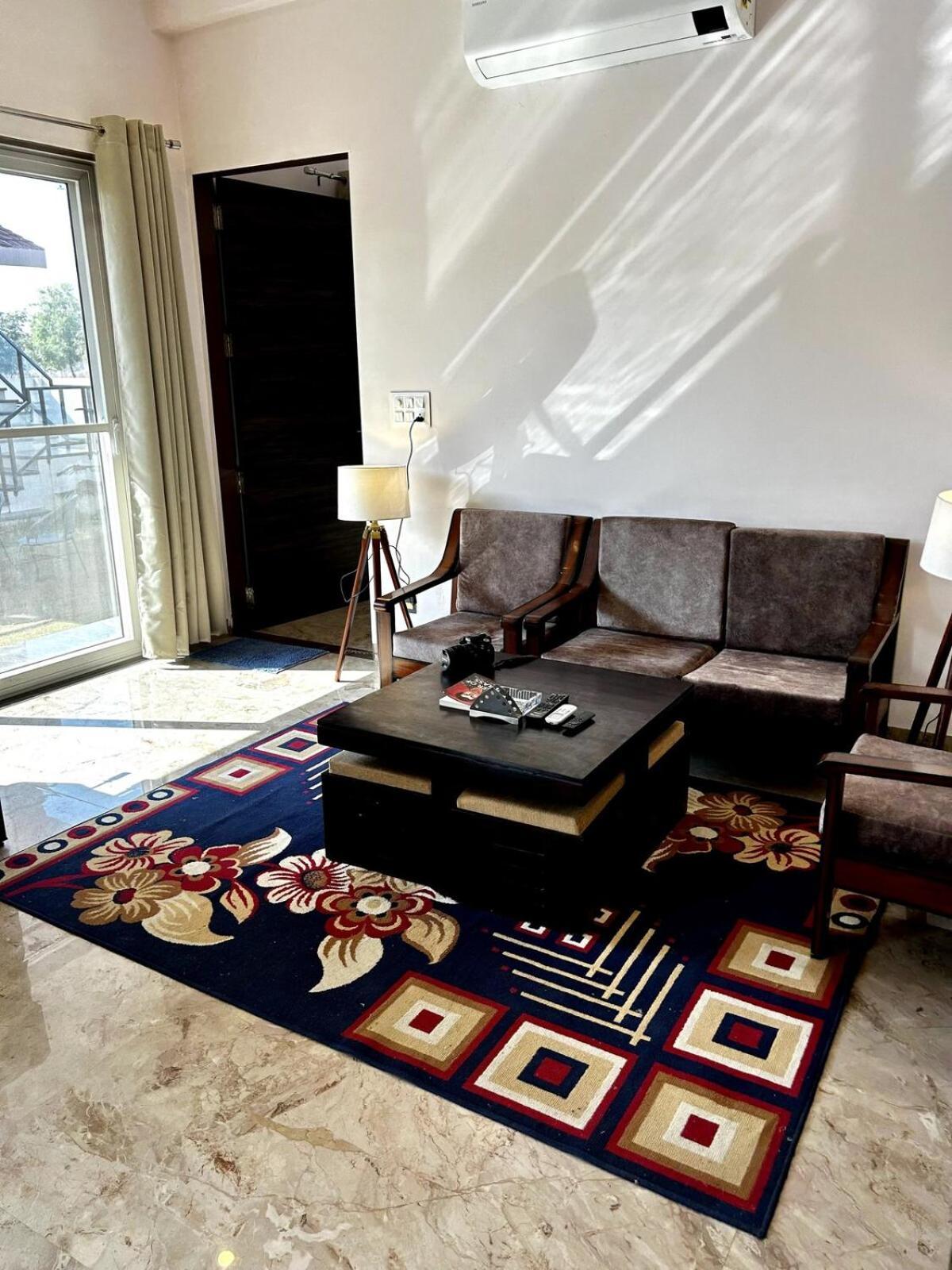 Fox N Flute - The Urban Village Villa