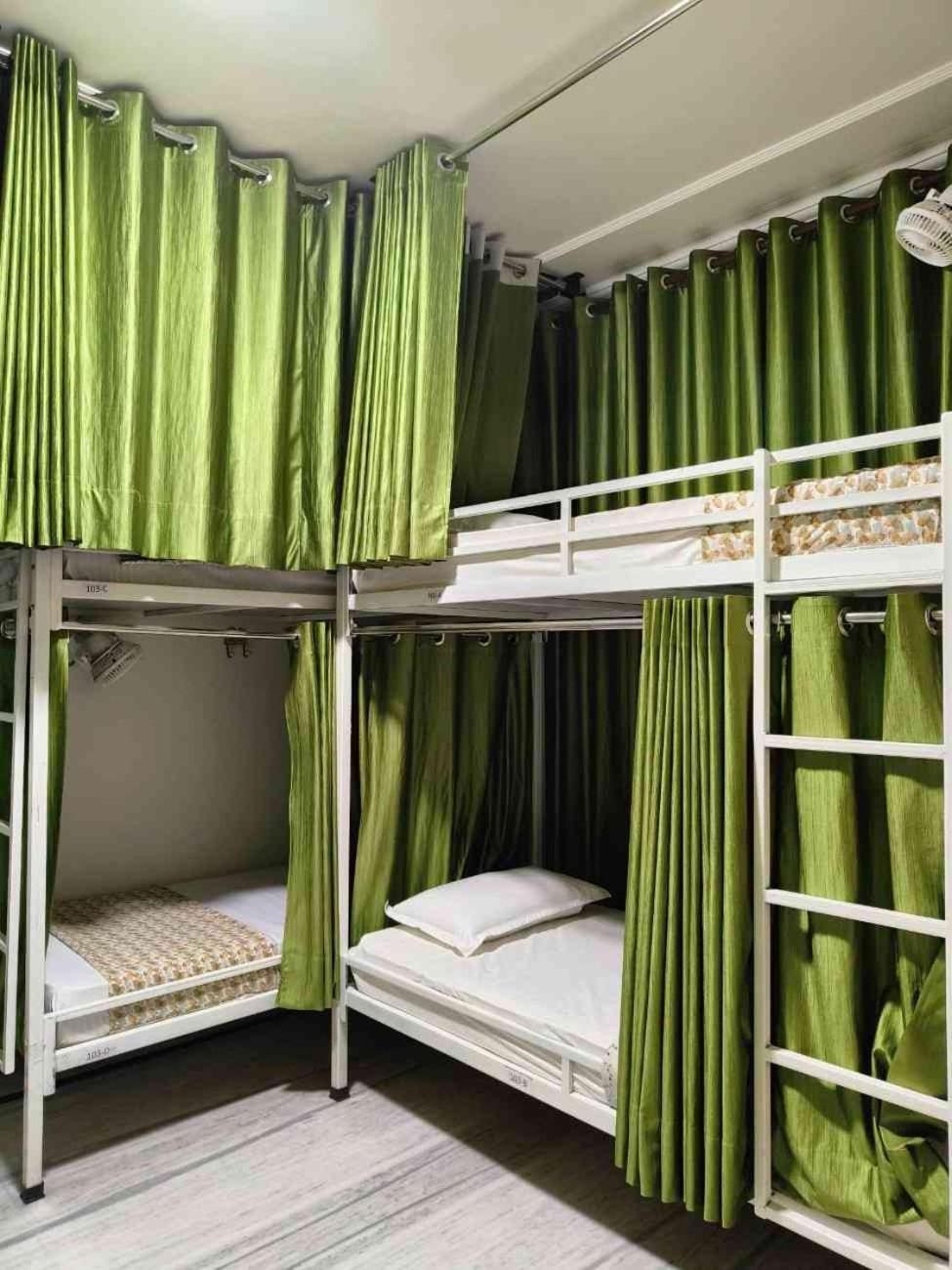 Hotel Ohh Hostler Jaipur