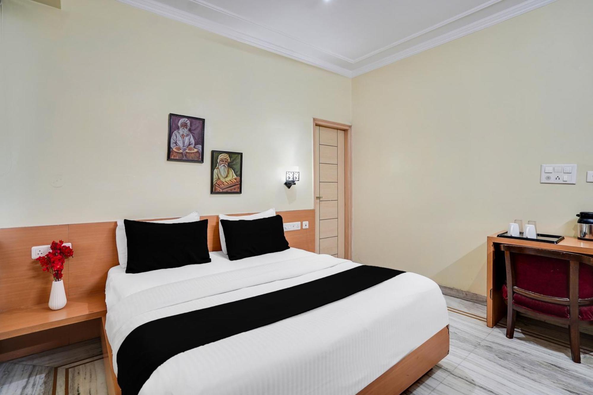 Super Townhouse Durgapura Formerly Gumaan Heritage Jaipur