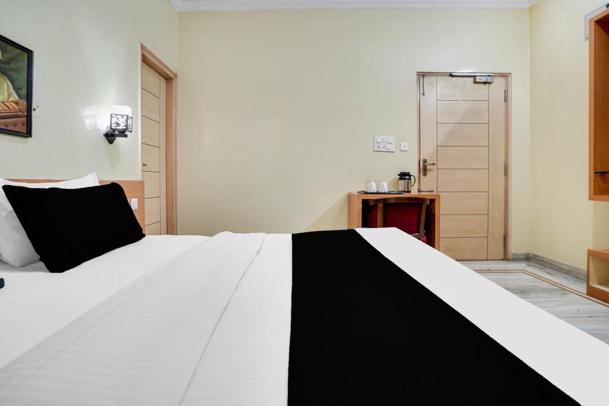 Super Townhouse Durgapura Formerly Gumaan Heritage Hotel 4*